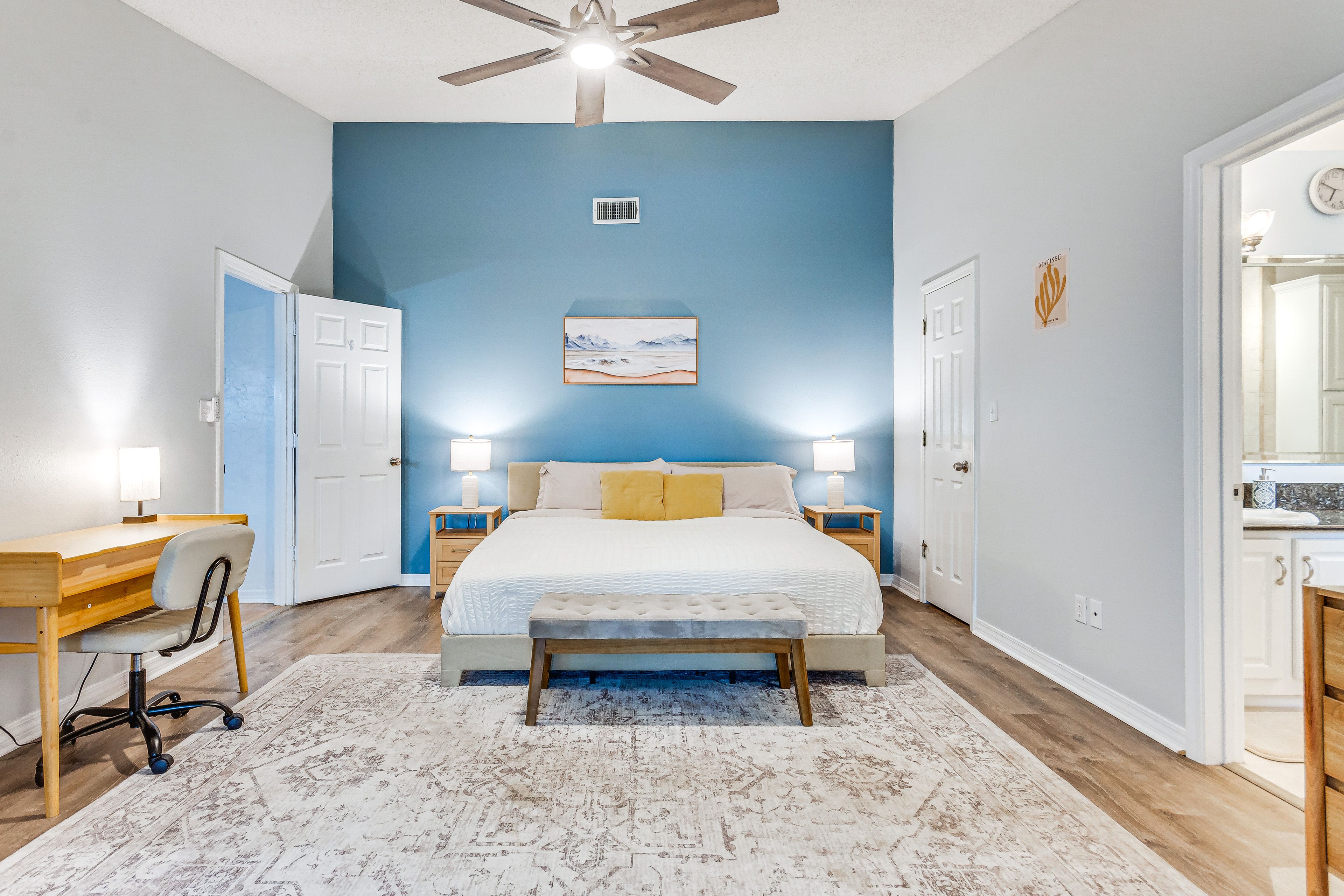 Bedroom 1 | King Bed | Smart TV