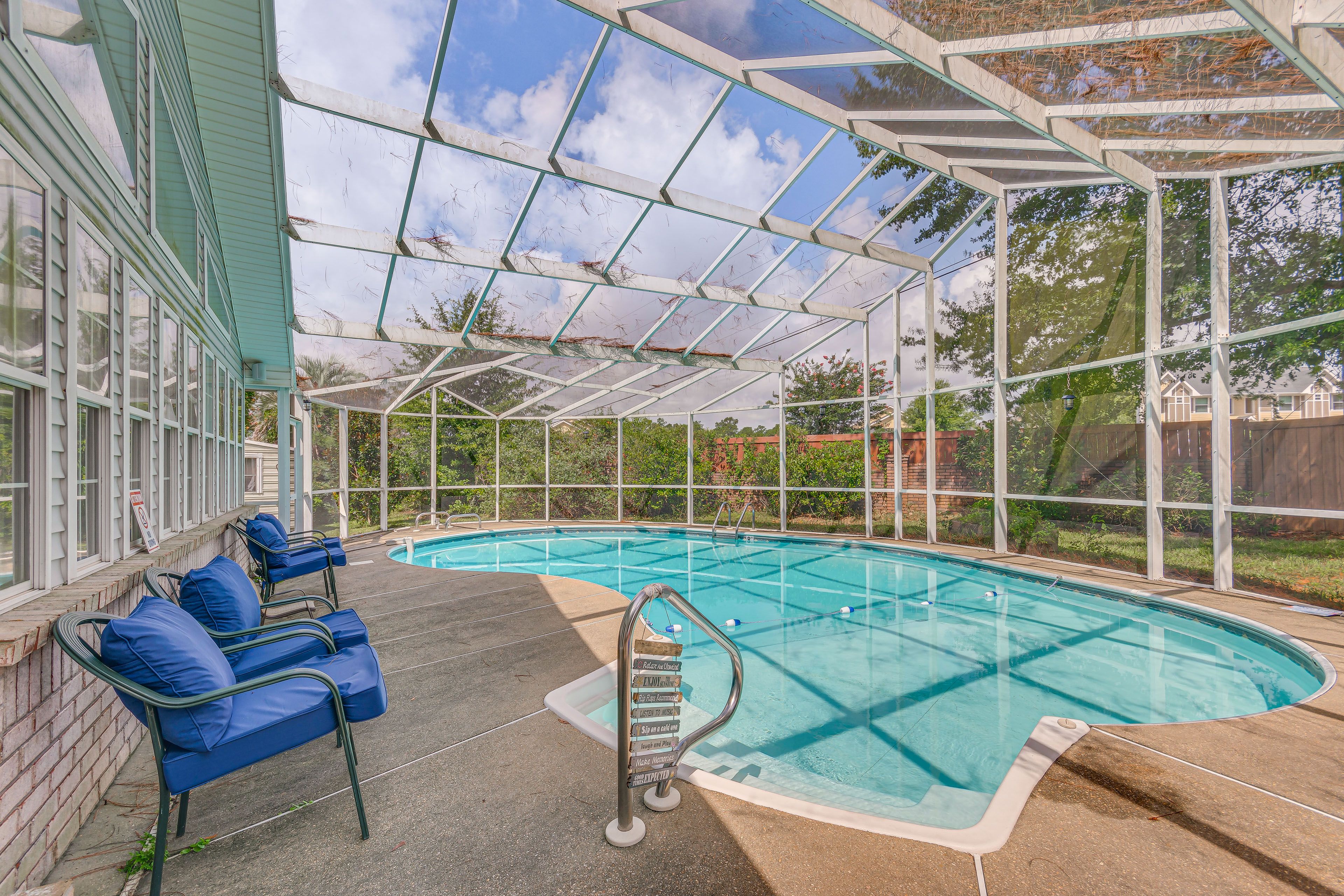Pensacola Vacation Rental | 3BR | 2BA | 2,425 Sq Ft