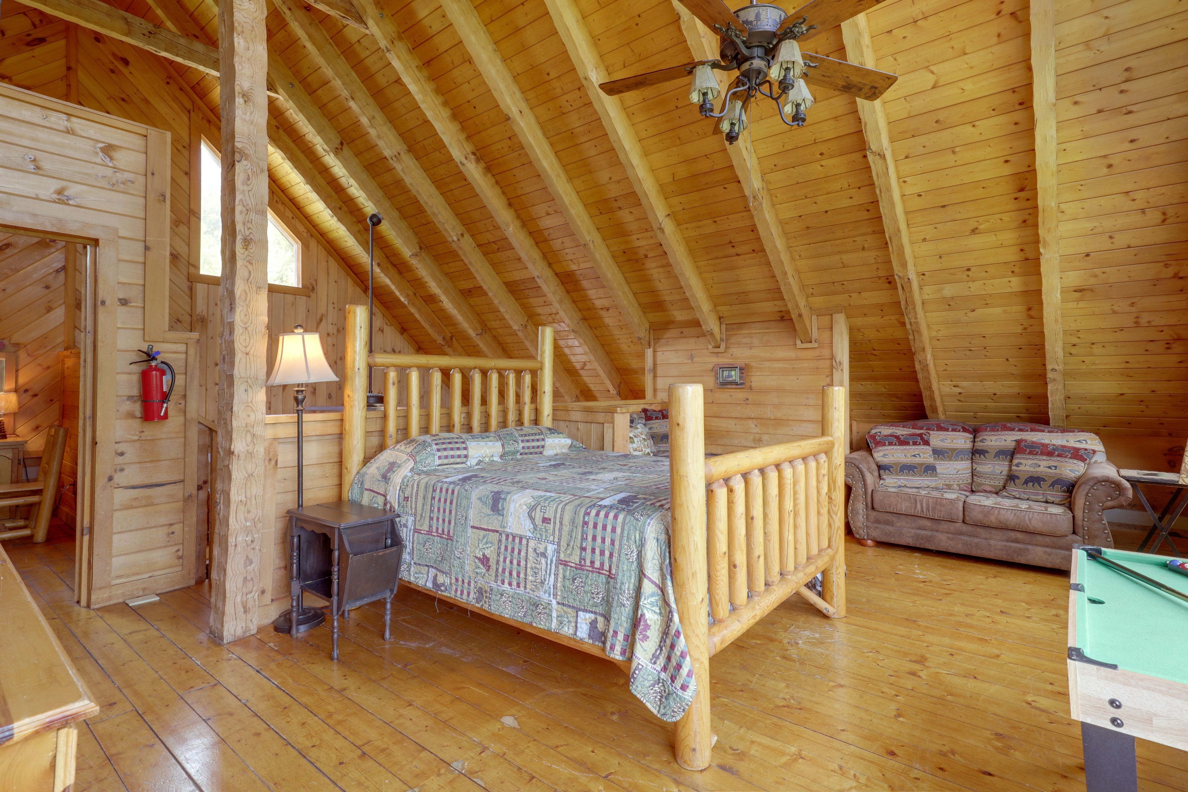 Bedroom 3 (Loft) | Queen Bed | Full Futon Sofa | 2nd Floor
