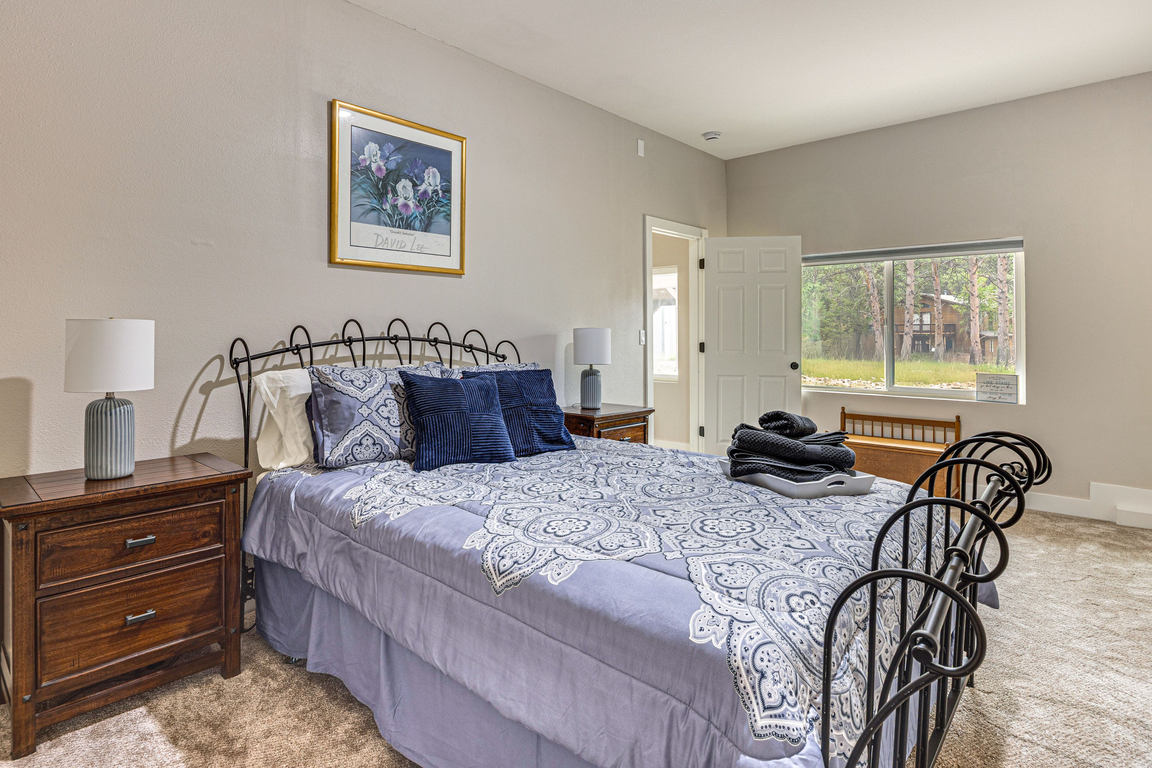 Bedroom 3 | Queen Bed | 1st Floor