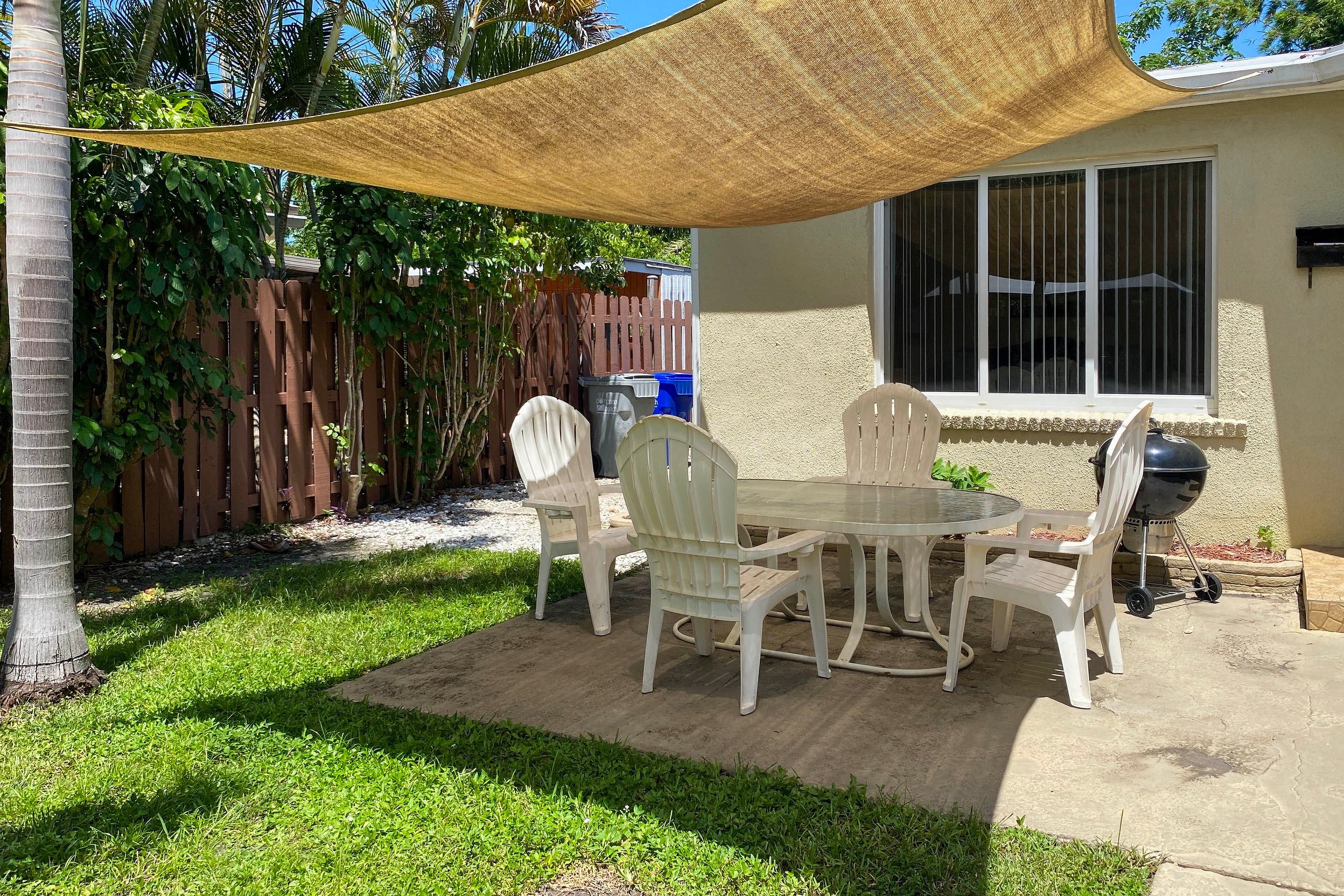 Pompano Beach Vacation Rental | 4BR | 2BA | 1,305 Sq Ft | 2 Single-Story Units