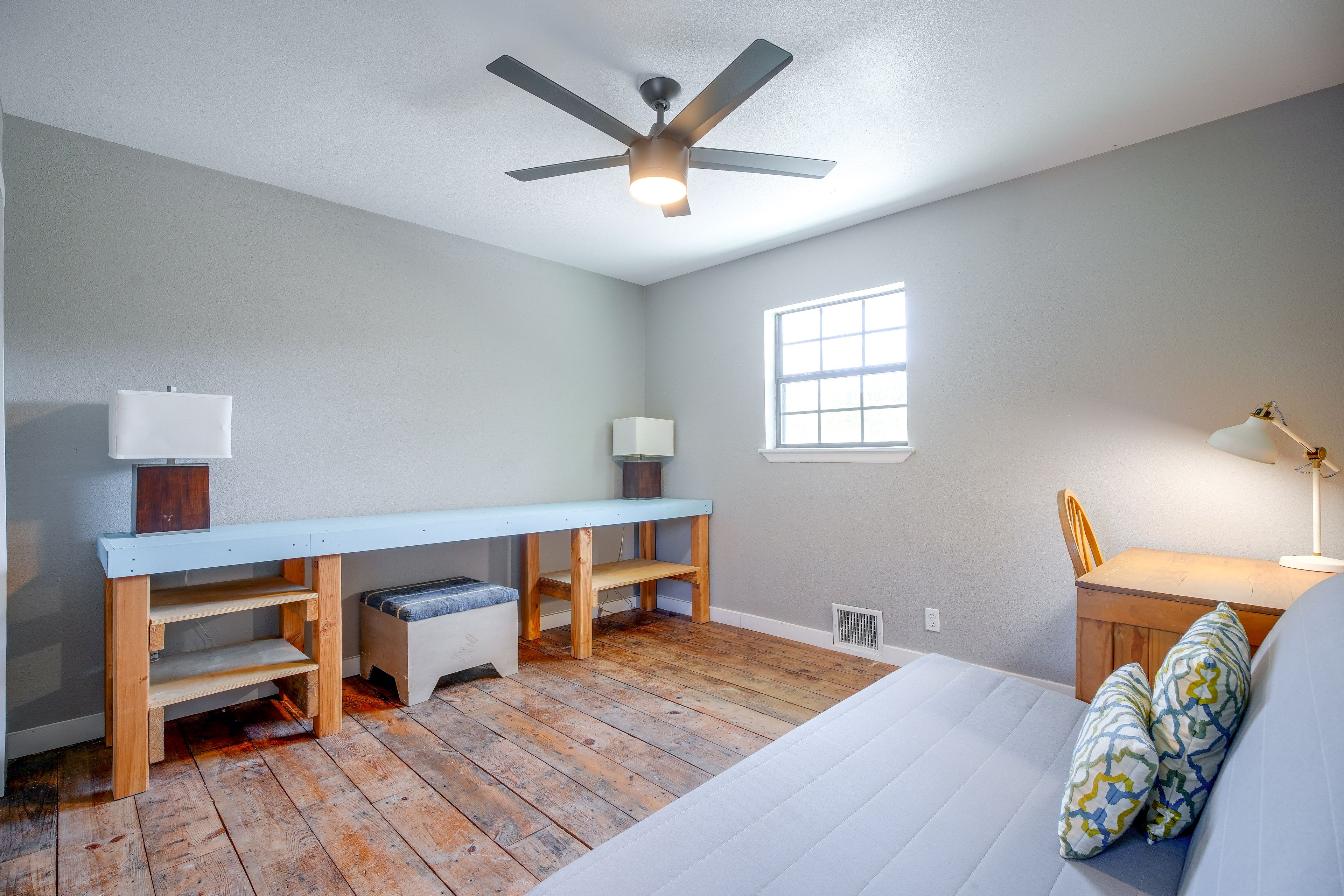 Bedroom | Futon