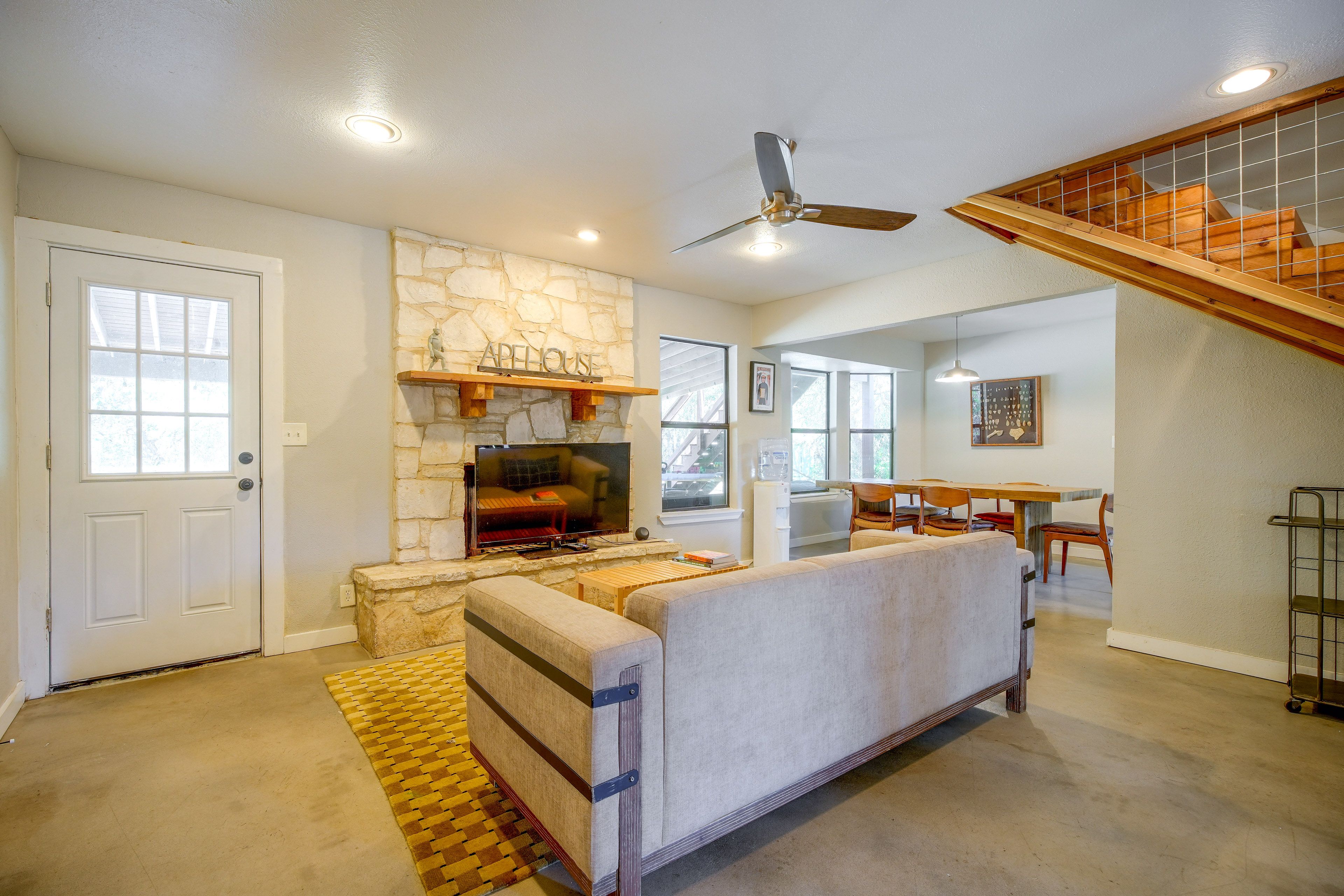 San Antonio Vacation Rental | 3BR | 2.5BA | 2,000 Sq Ft