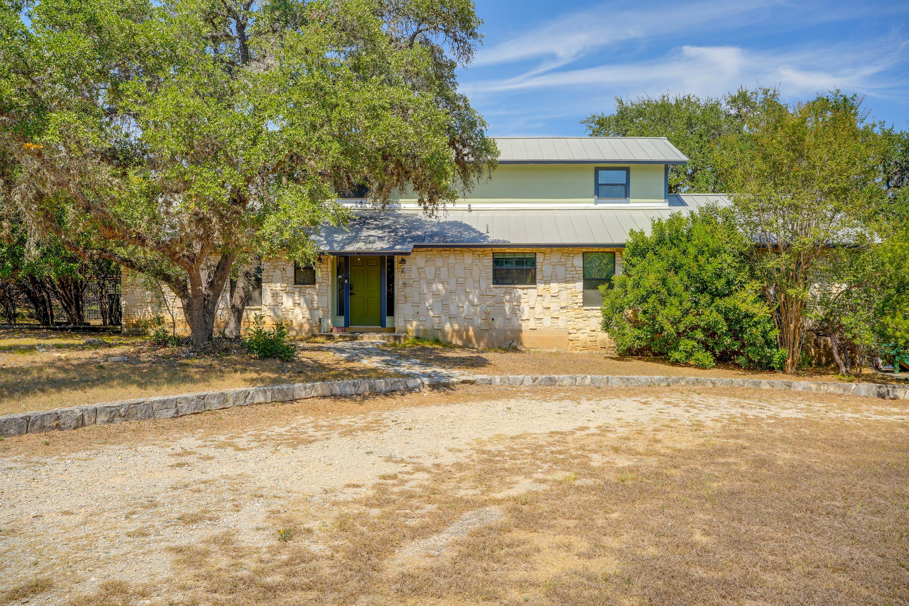 House Exterior | Driveway (3 Vehicles)