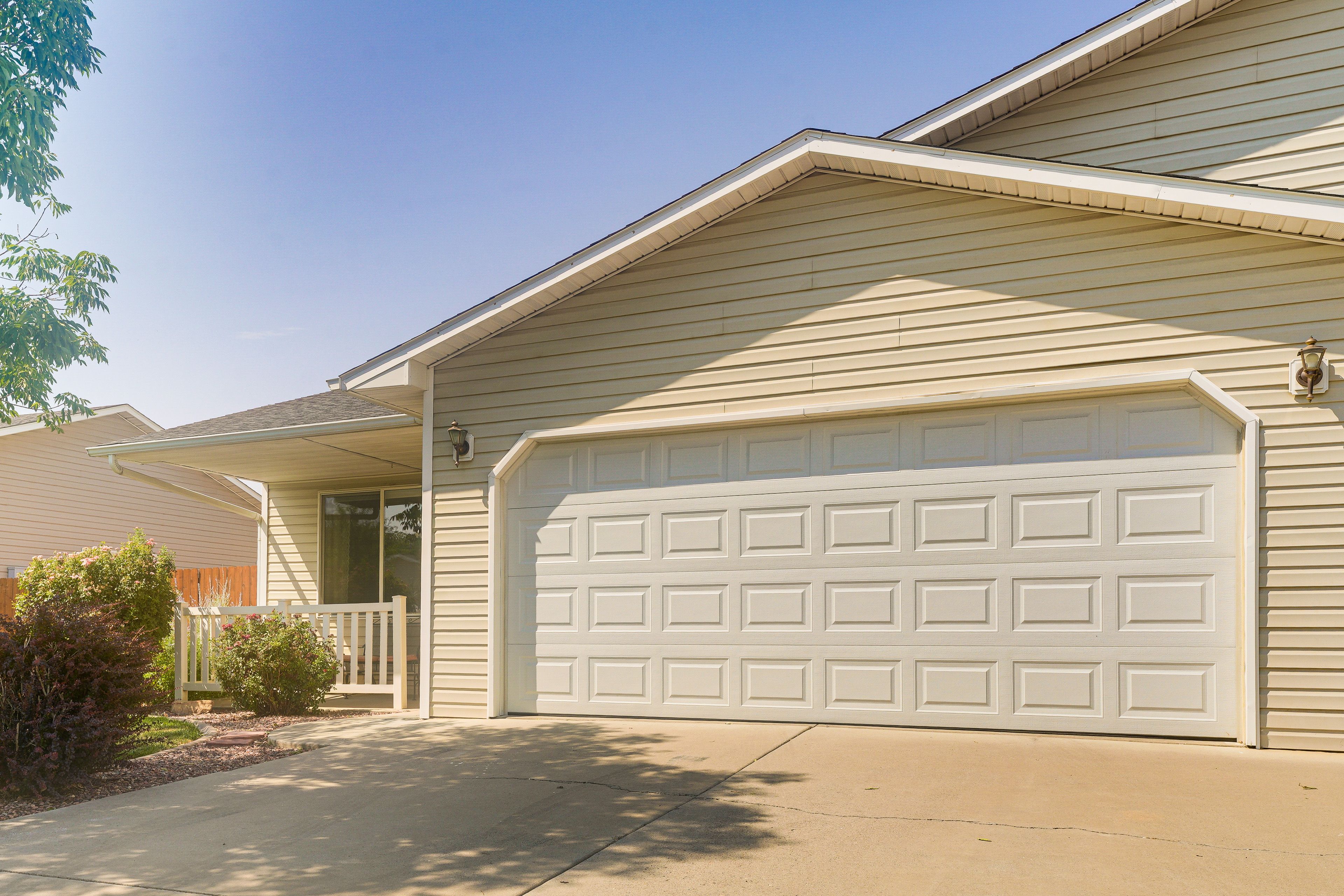 Parking | Shared Driveway (2 Vehicles) | No Garage Access