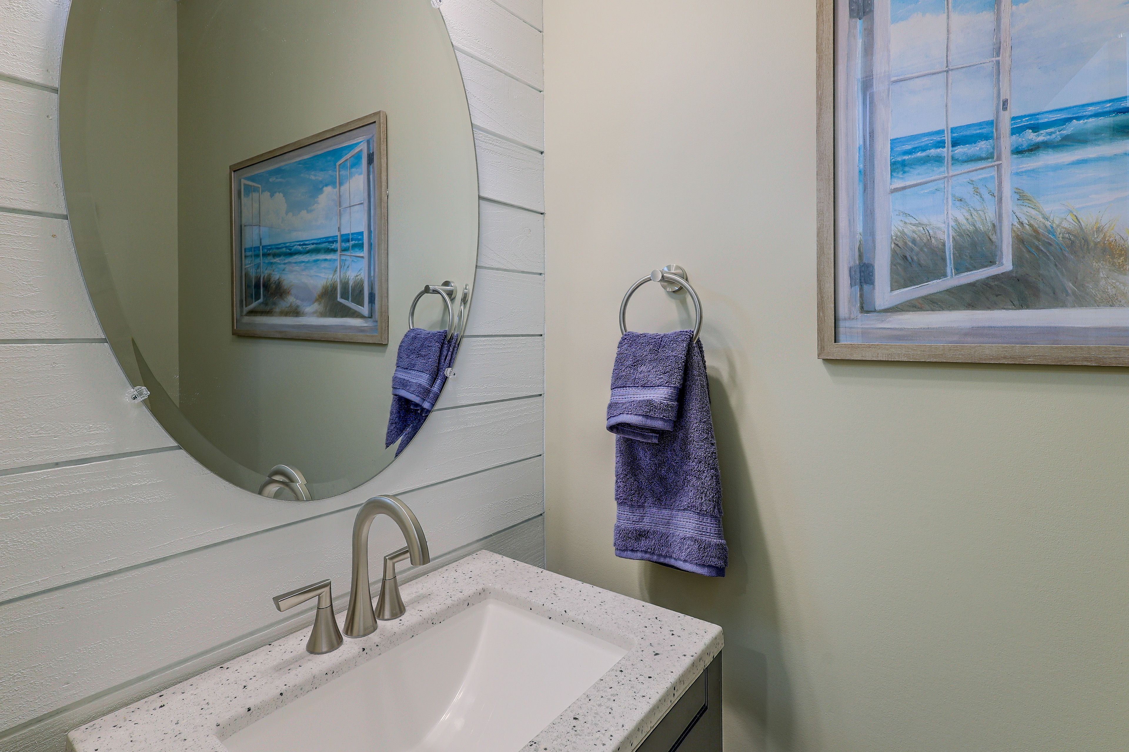 Half Bathroom | 1st Floor