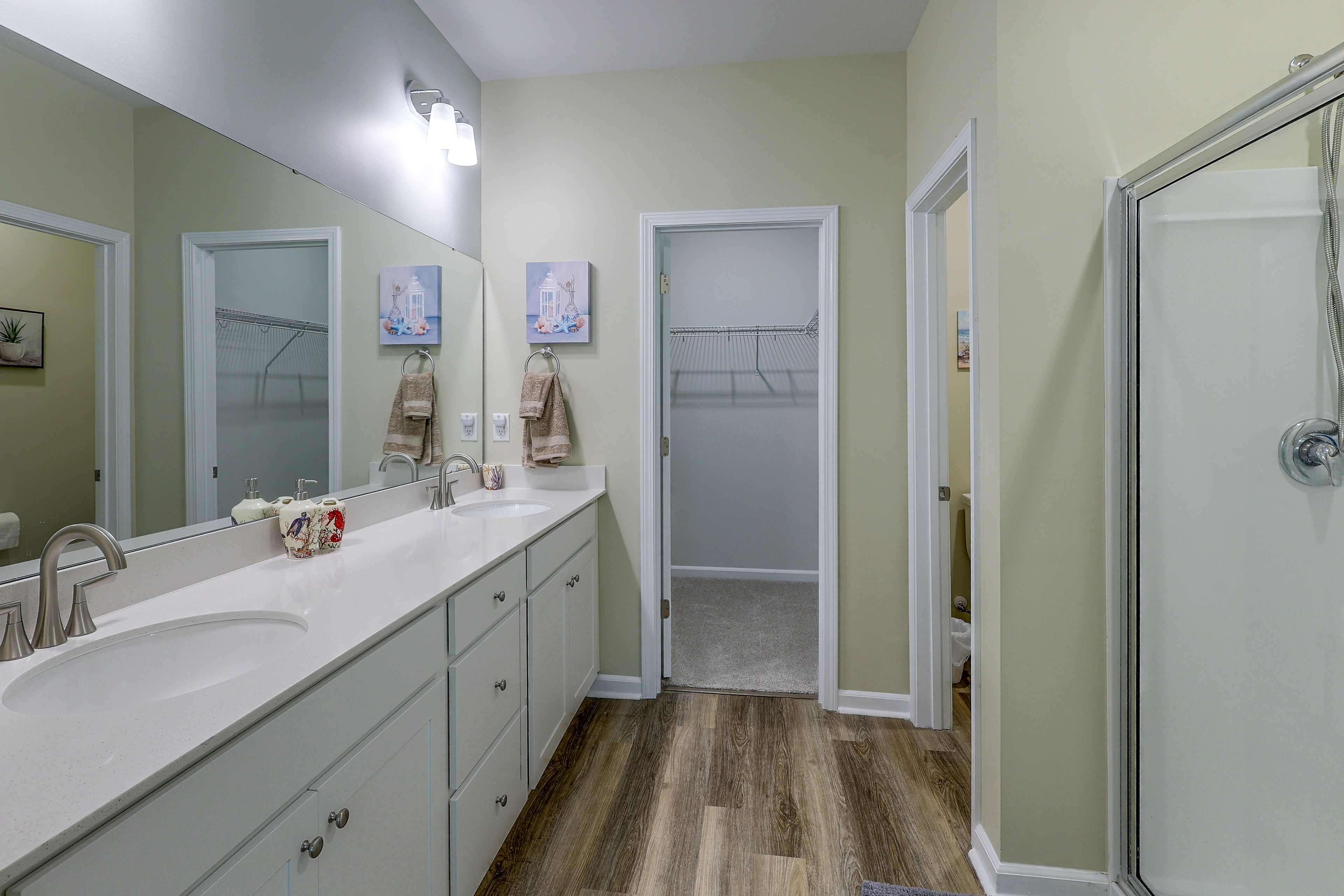 Bathroom | 1st Floor