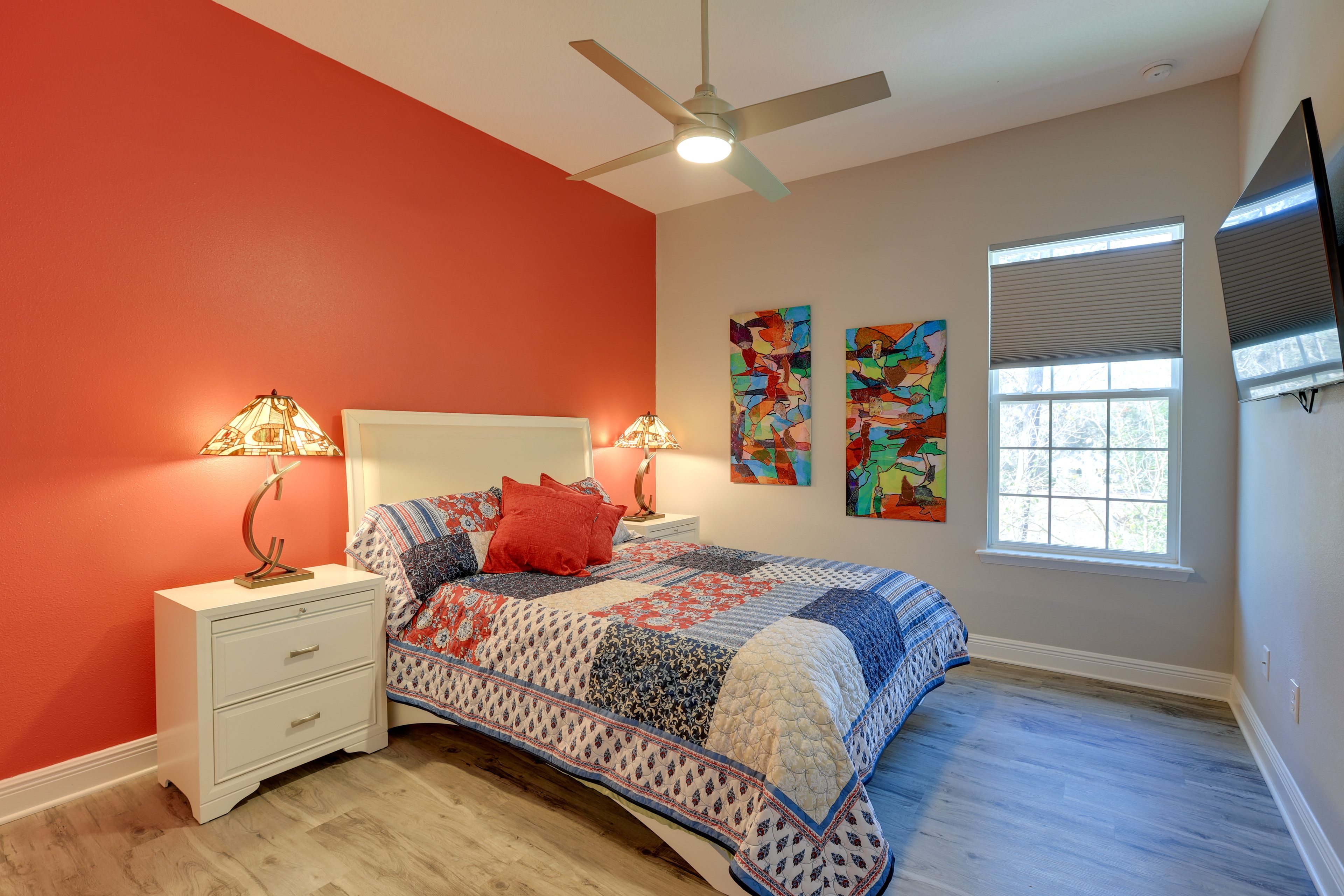 Unit 1 | Bedroom 3 | Queen | 2nd Floor | TV