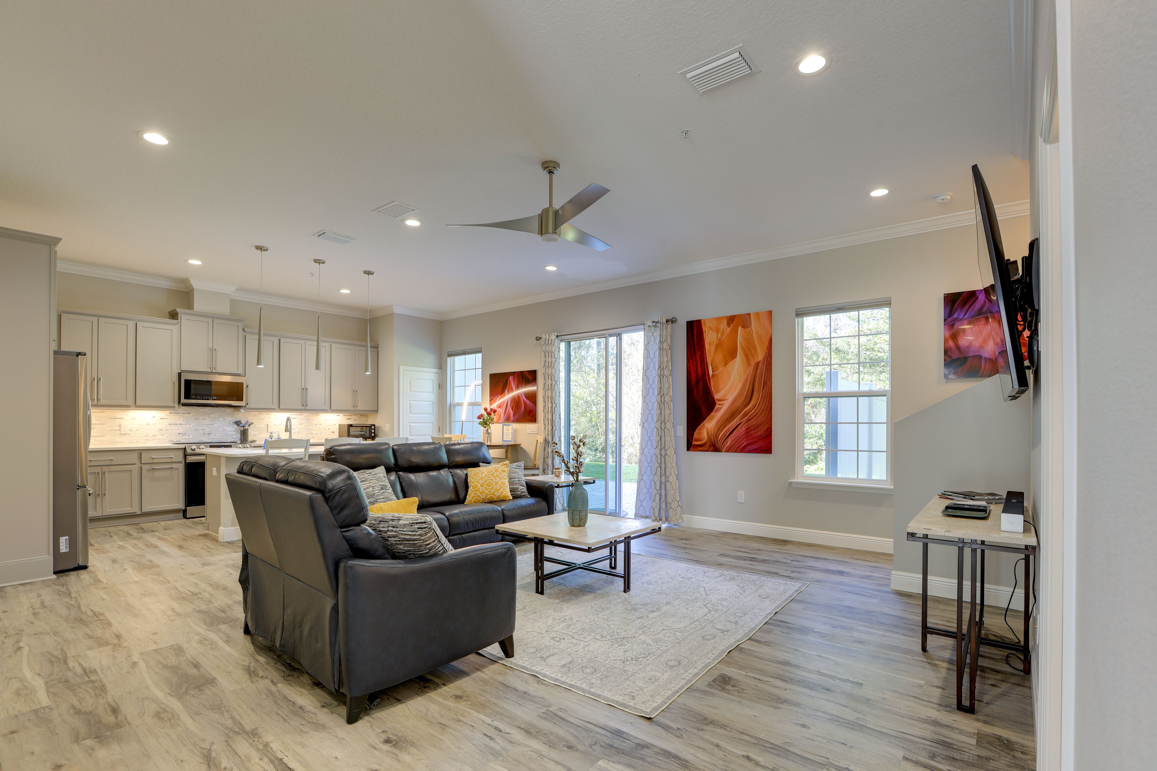 Unit 2 | Living Room | 1st Floor