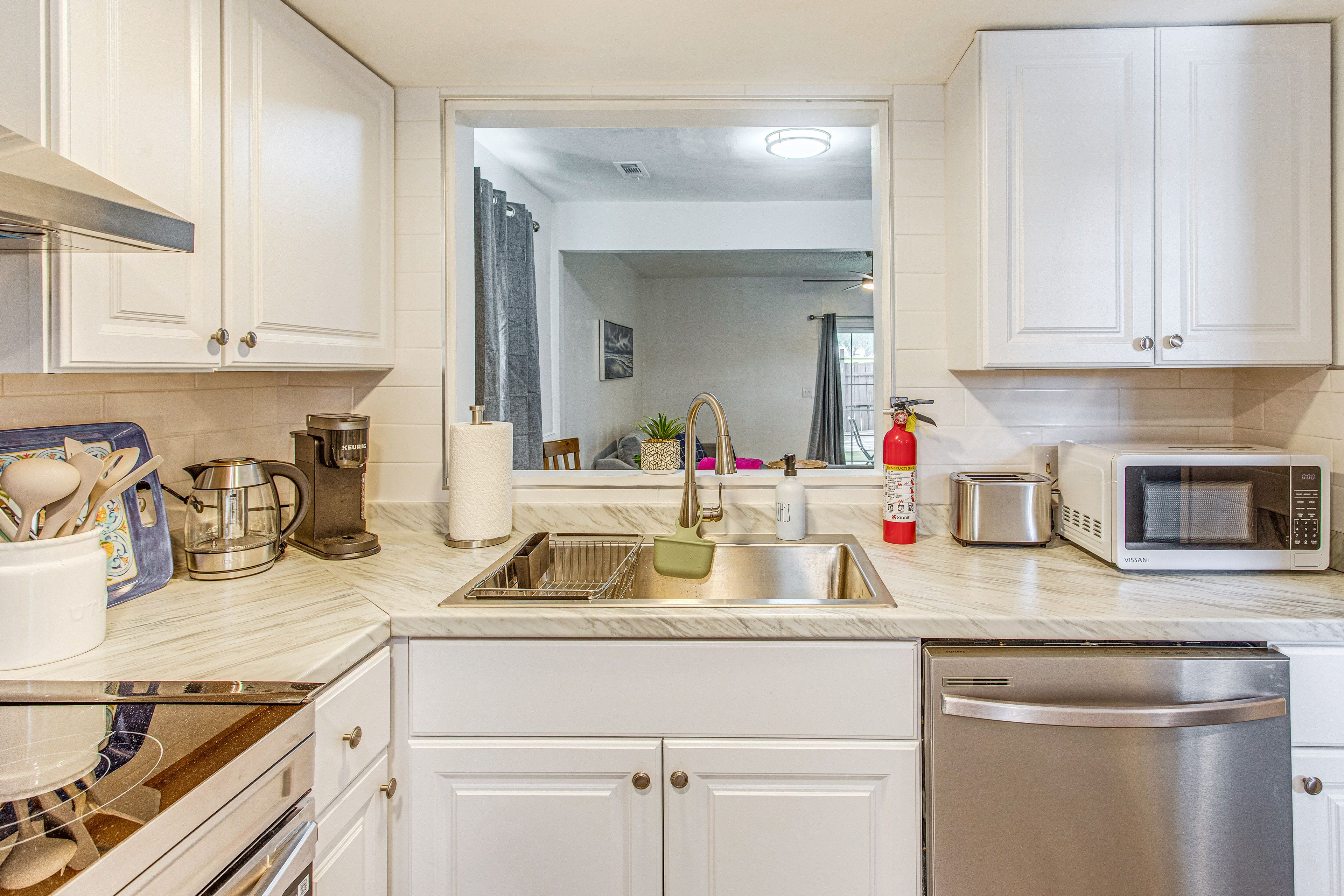 Kitchen | 1st Floor