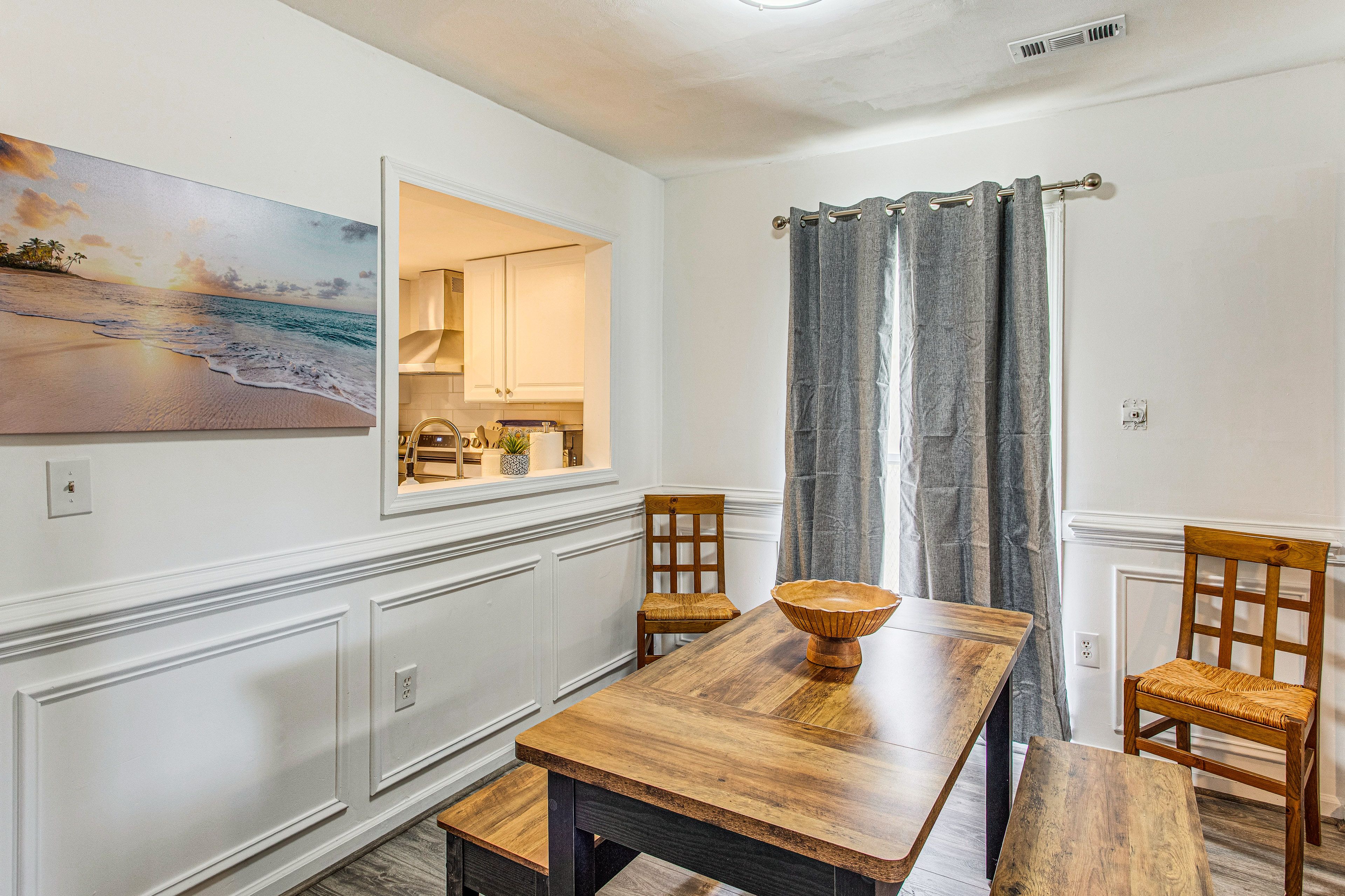 Dining Area | 1st Floor