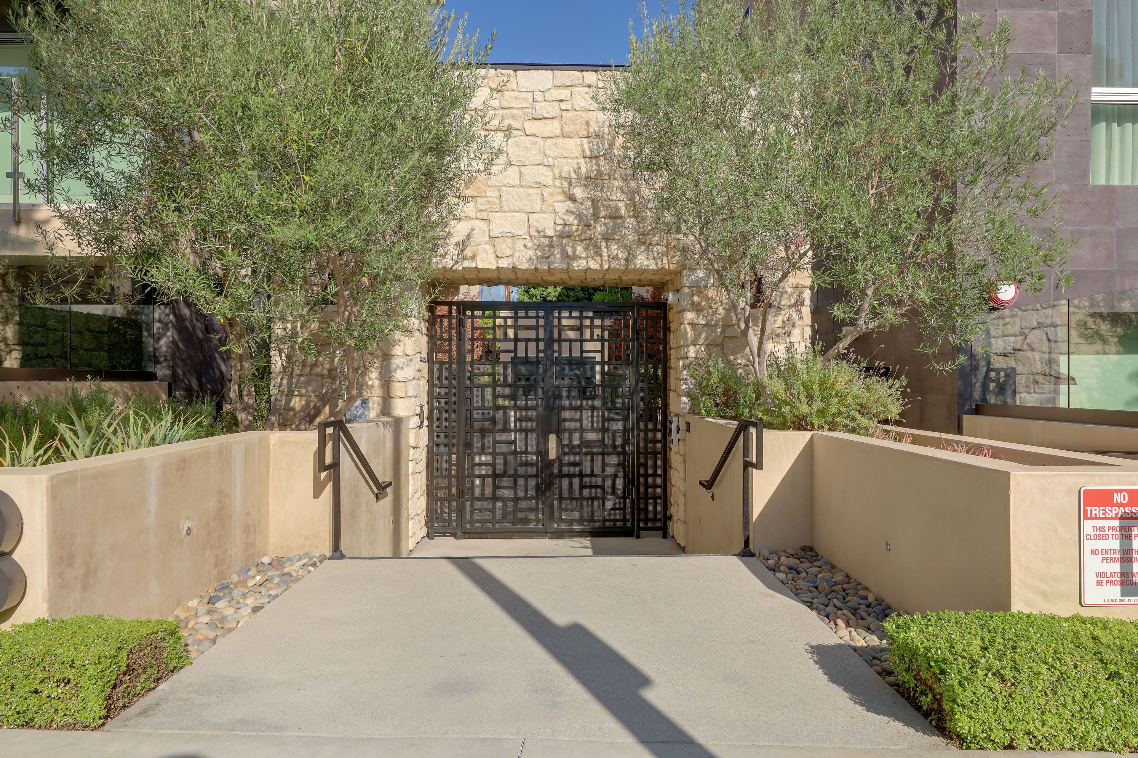 Image 33