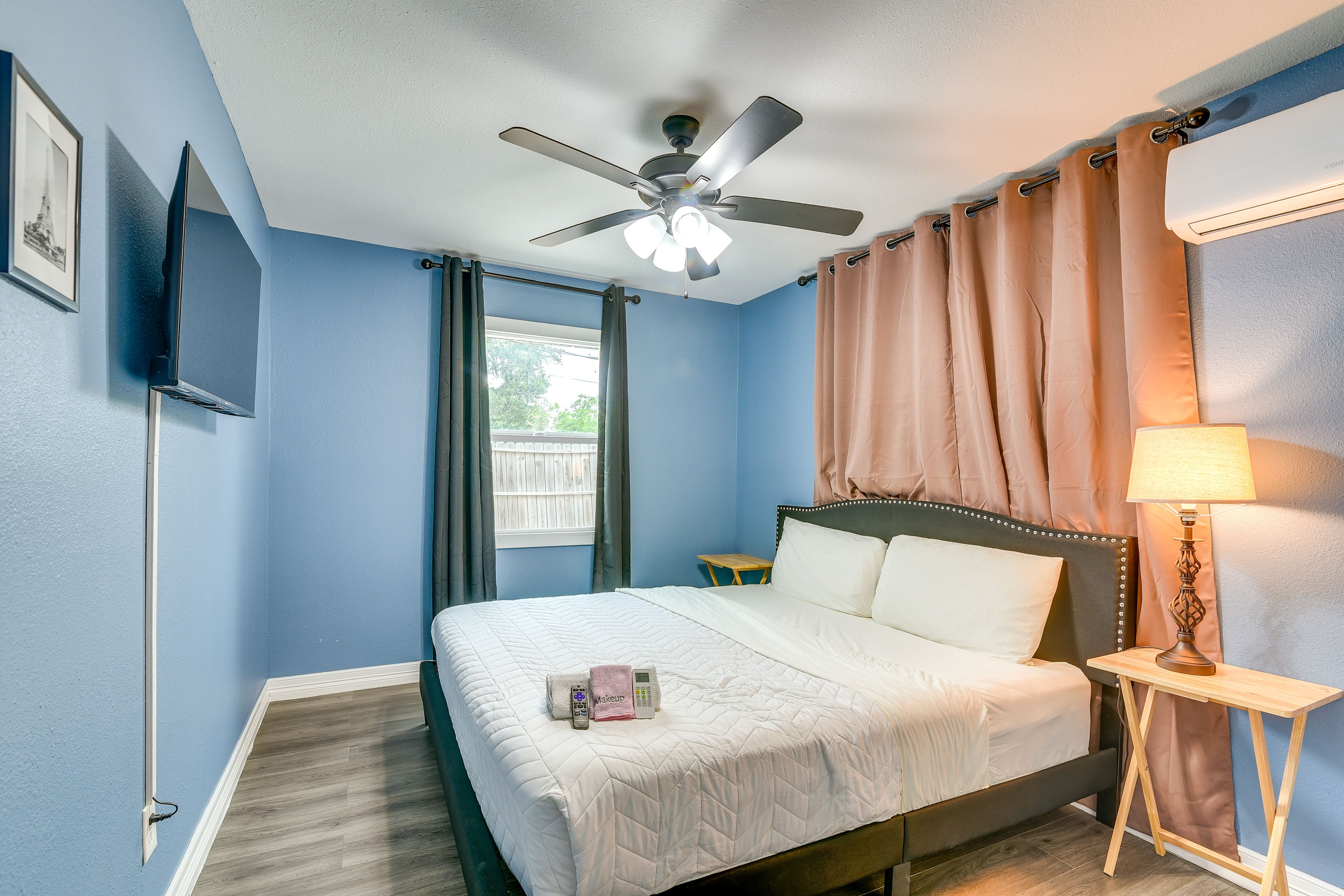 Houston Family Retreat | Bedroom 3 | Queen Bed