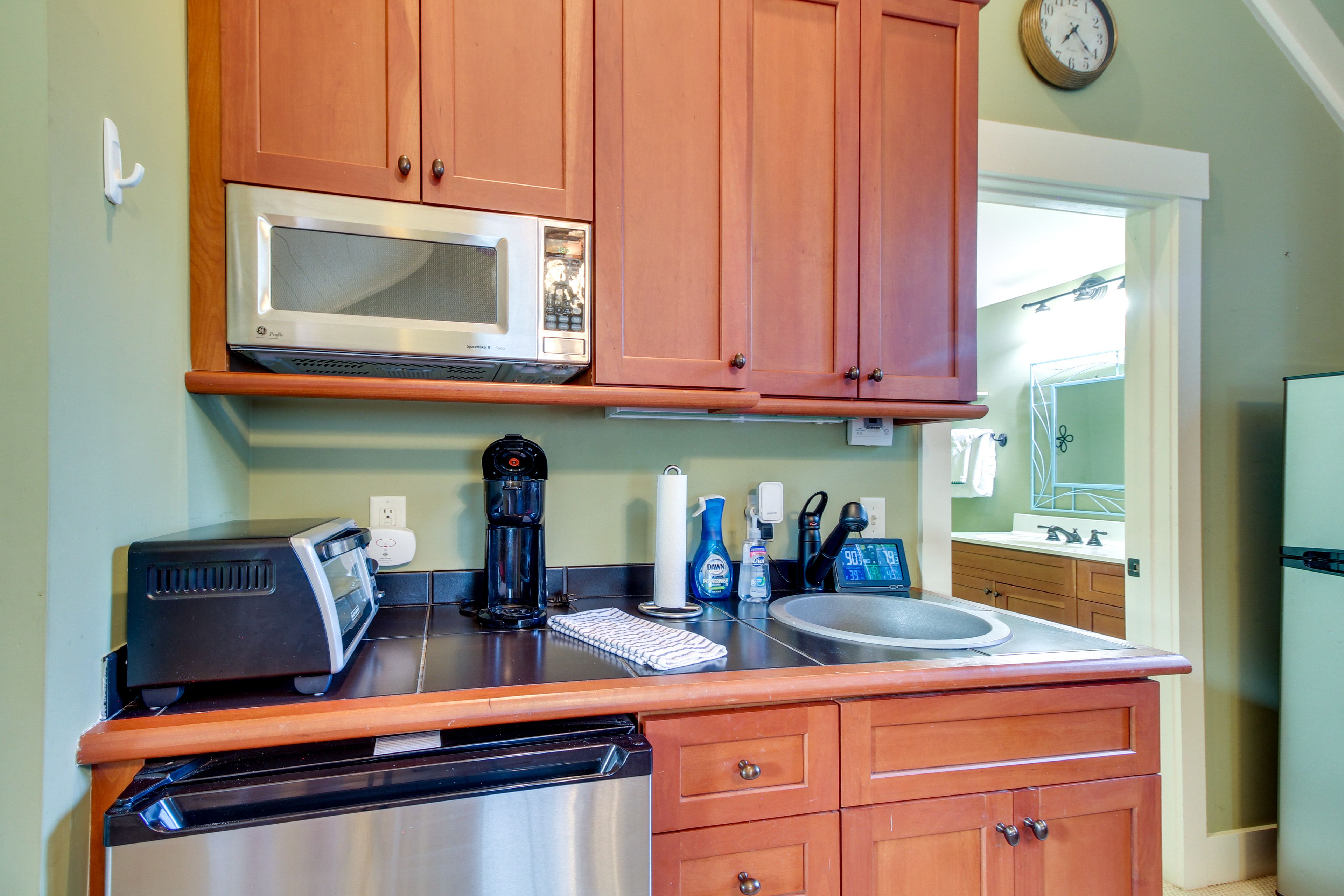 Studio | Kitchenette