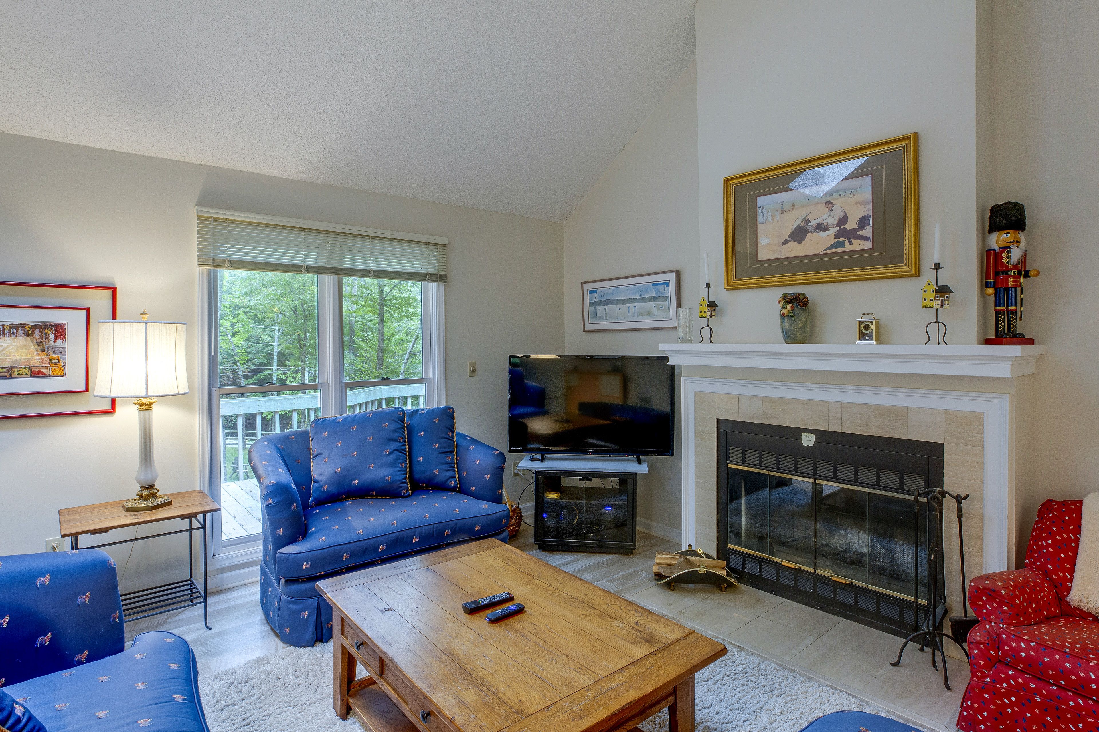 Living Room | 1st Floor