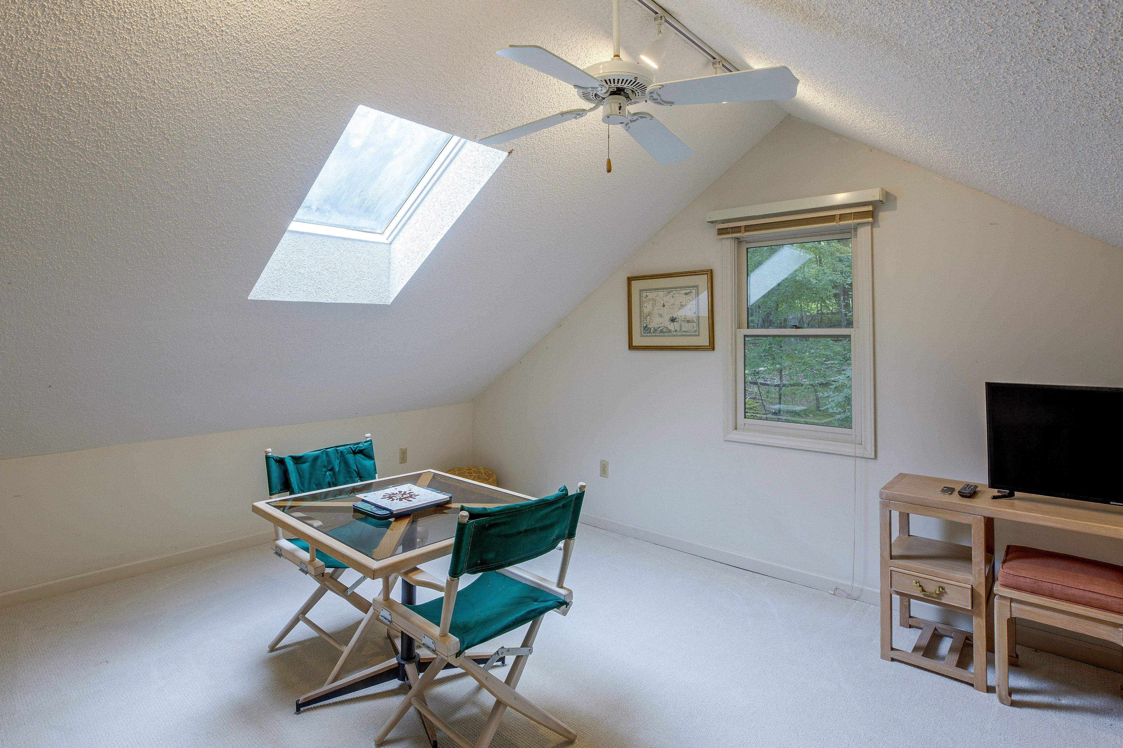 Loft | 2nd Floor