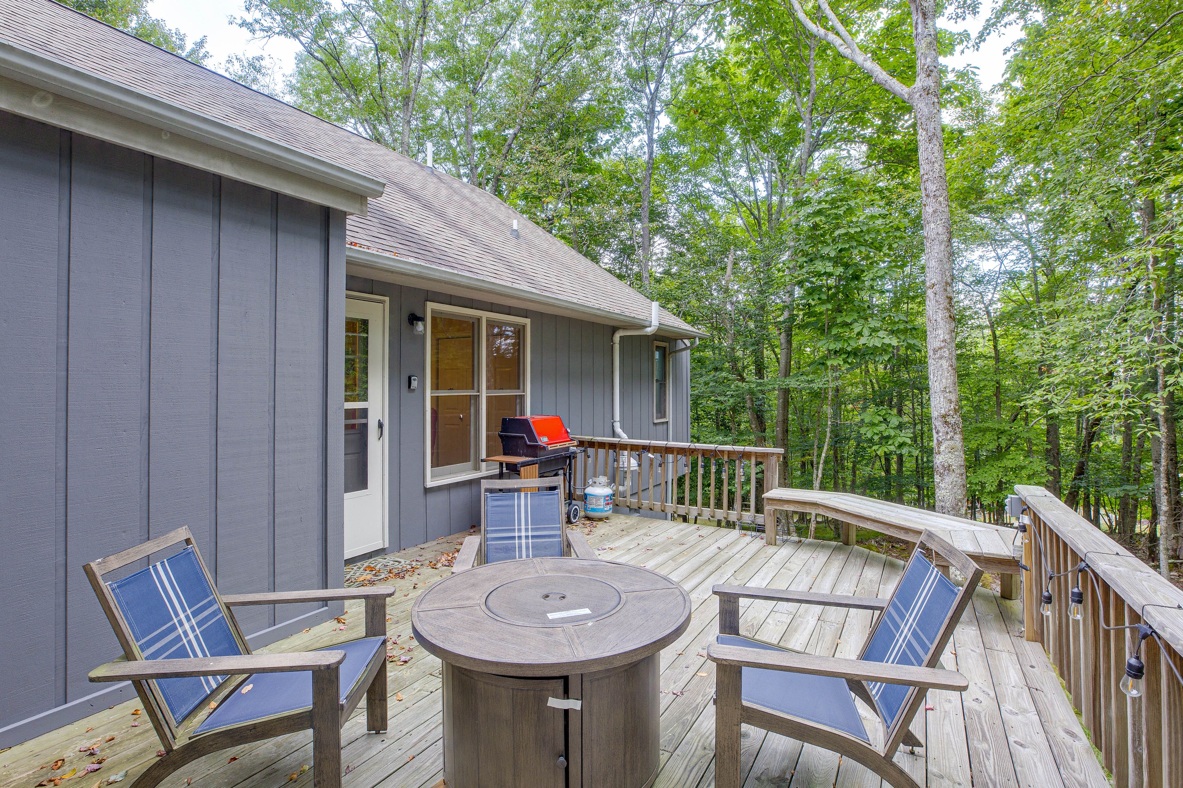 Furnished Deck