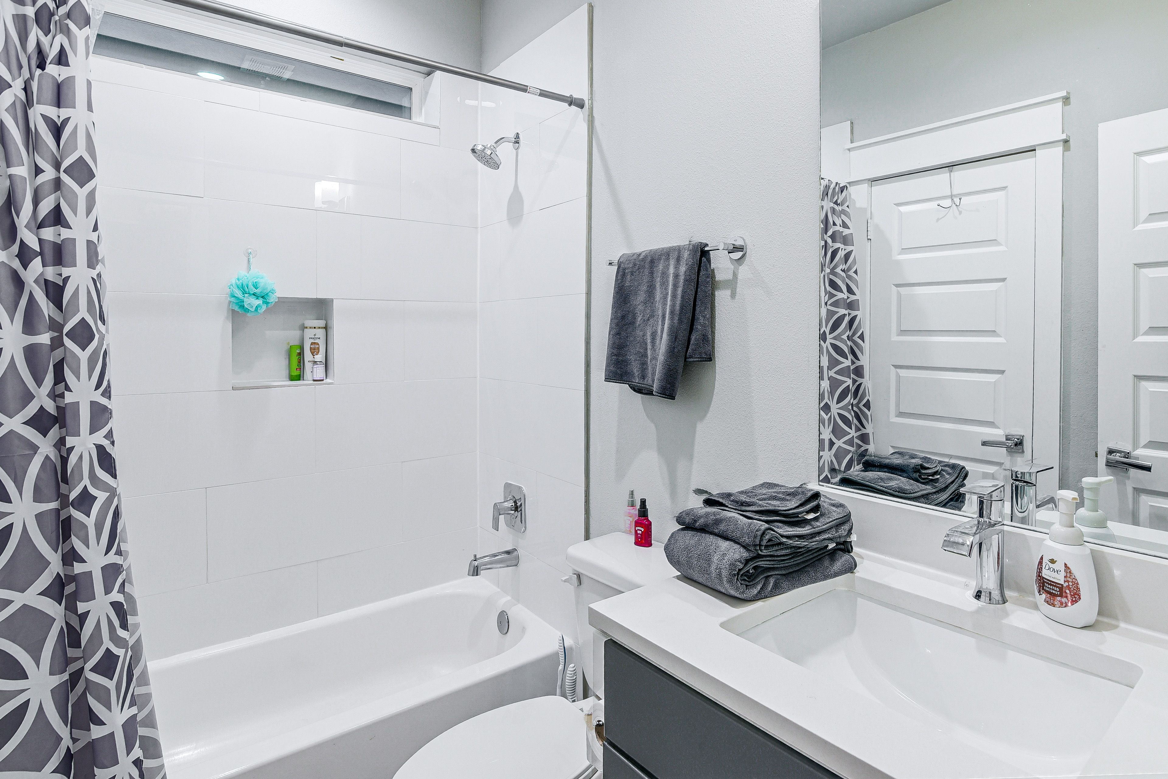 En-Suite Bathroom | 1st Floor