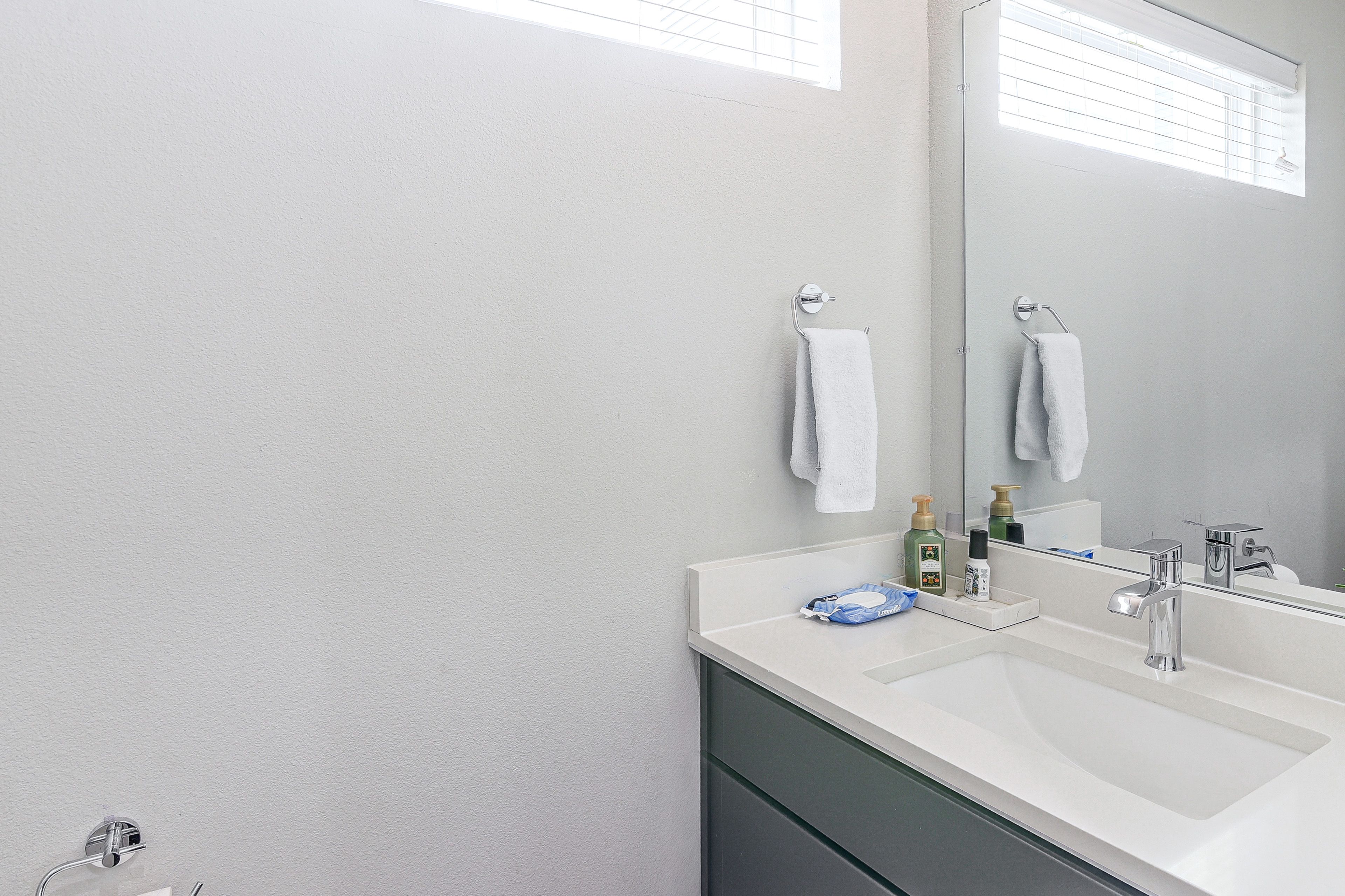 Half Bathroom | 2nd Floor