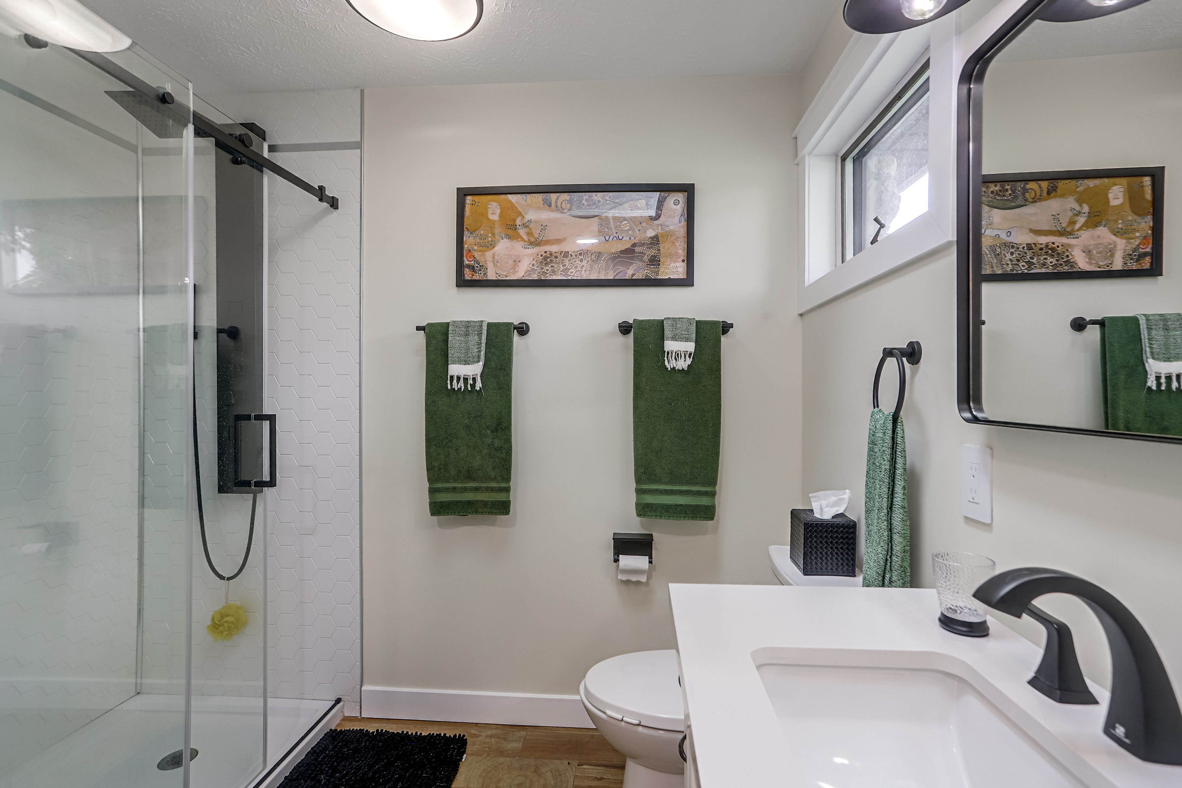 En-Suite Bathroom
