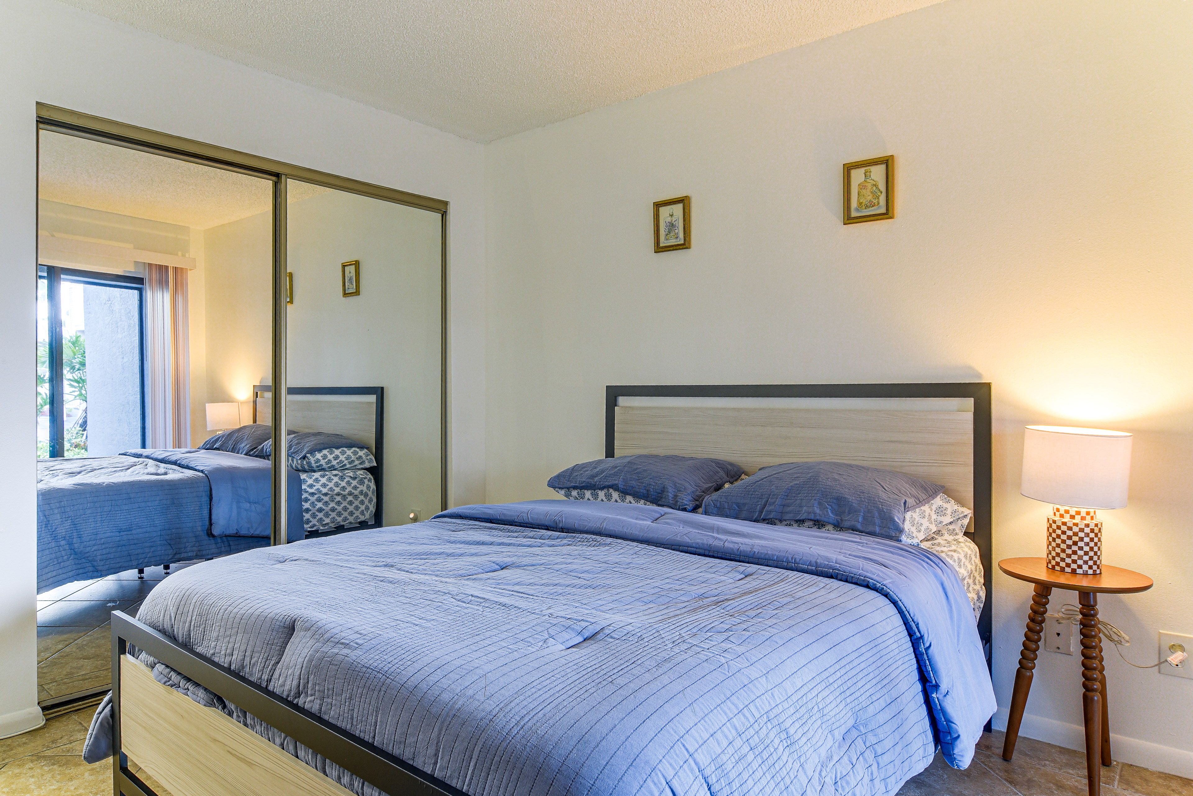 Bedroom 2 | Queen Bed