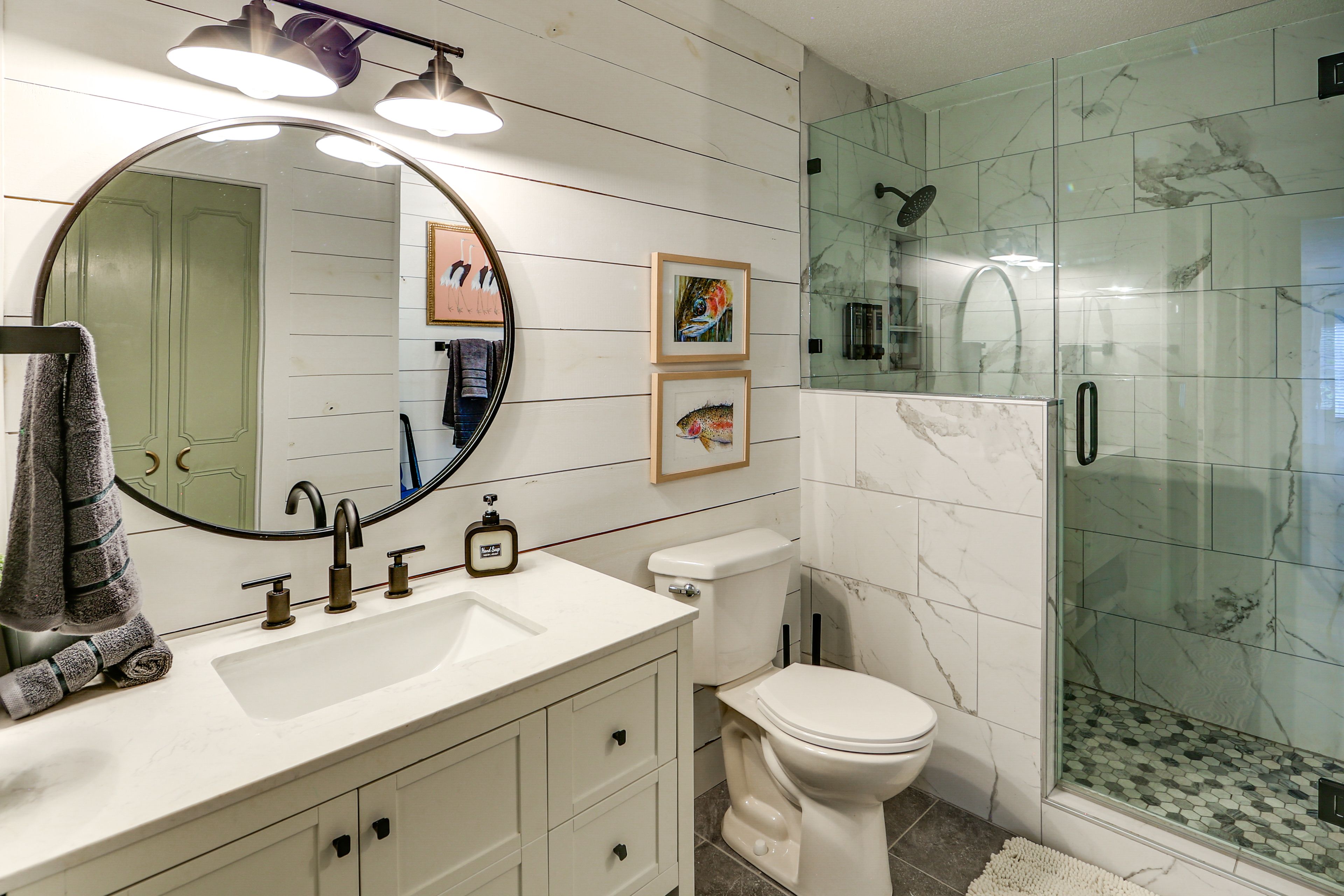 Full Bathroom
