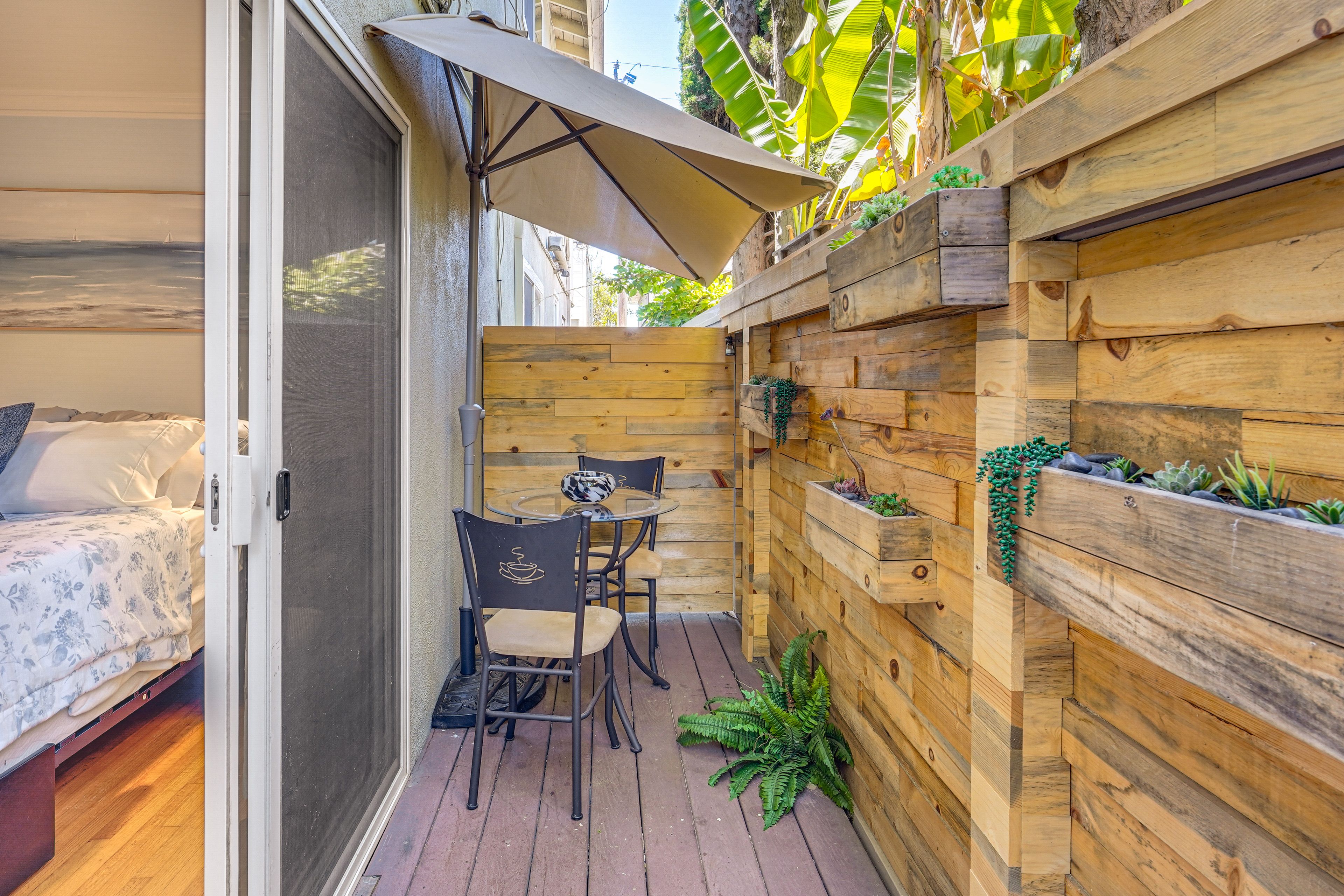 En-Suite Deck