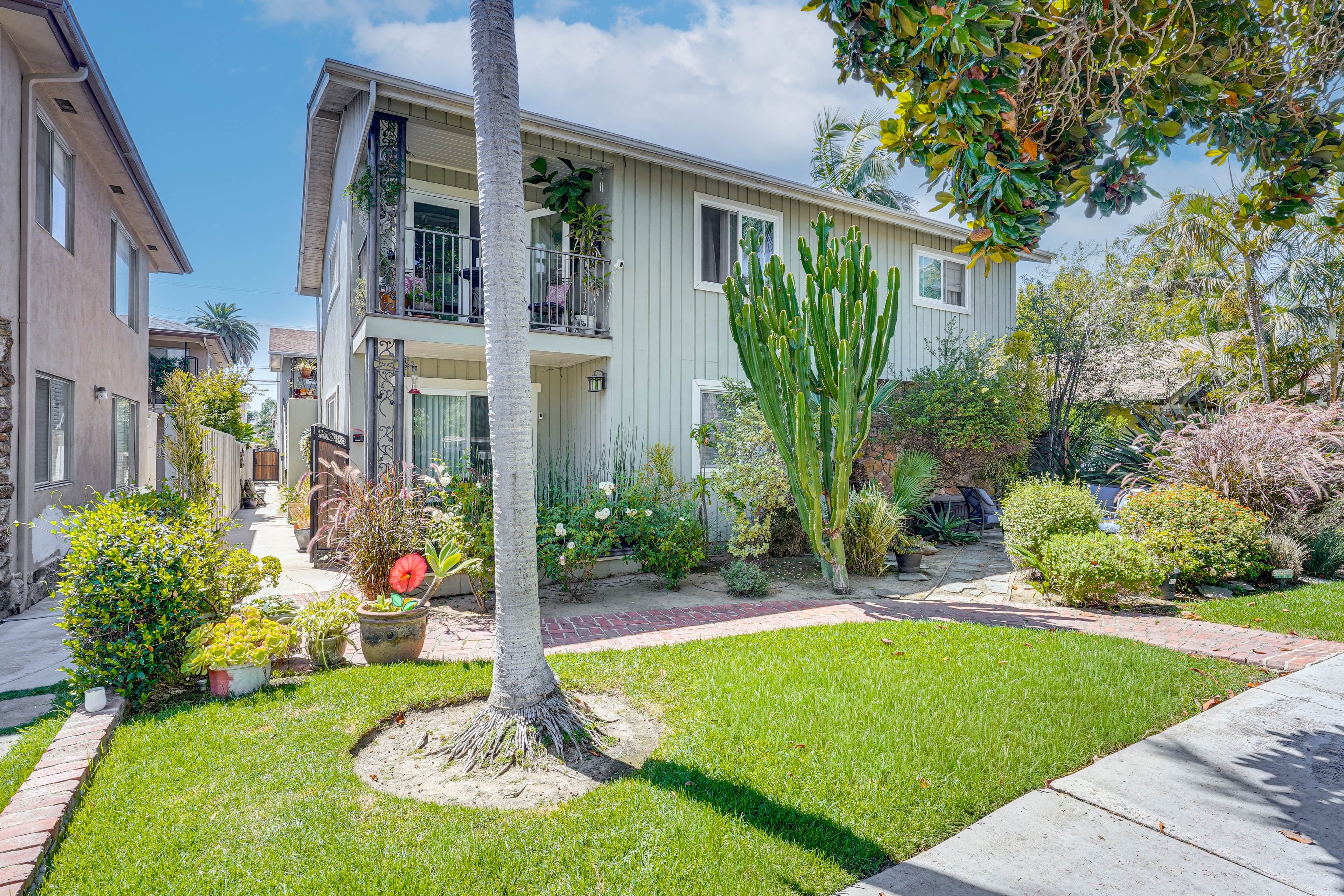 Property Exterior | Single-Level Condo