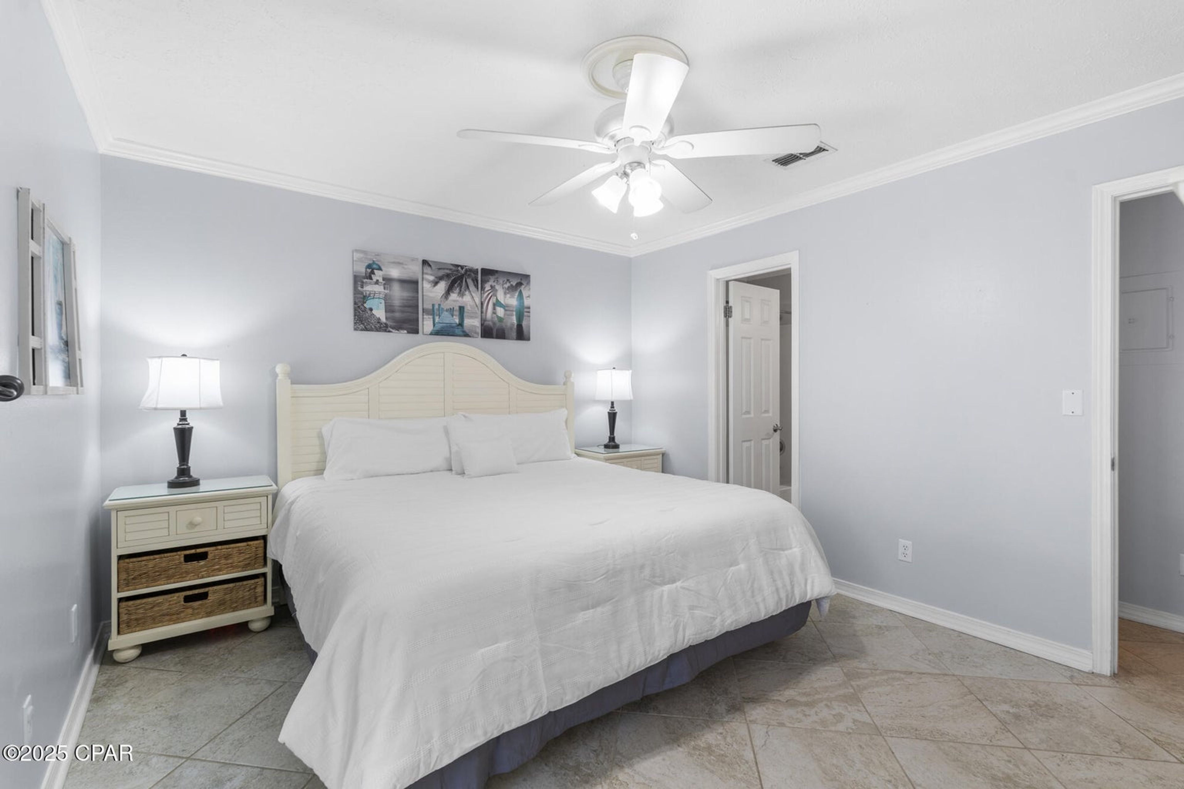 Bedroom | King Bed