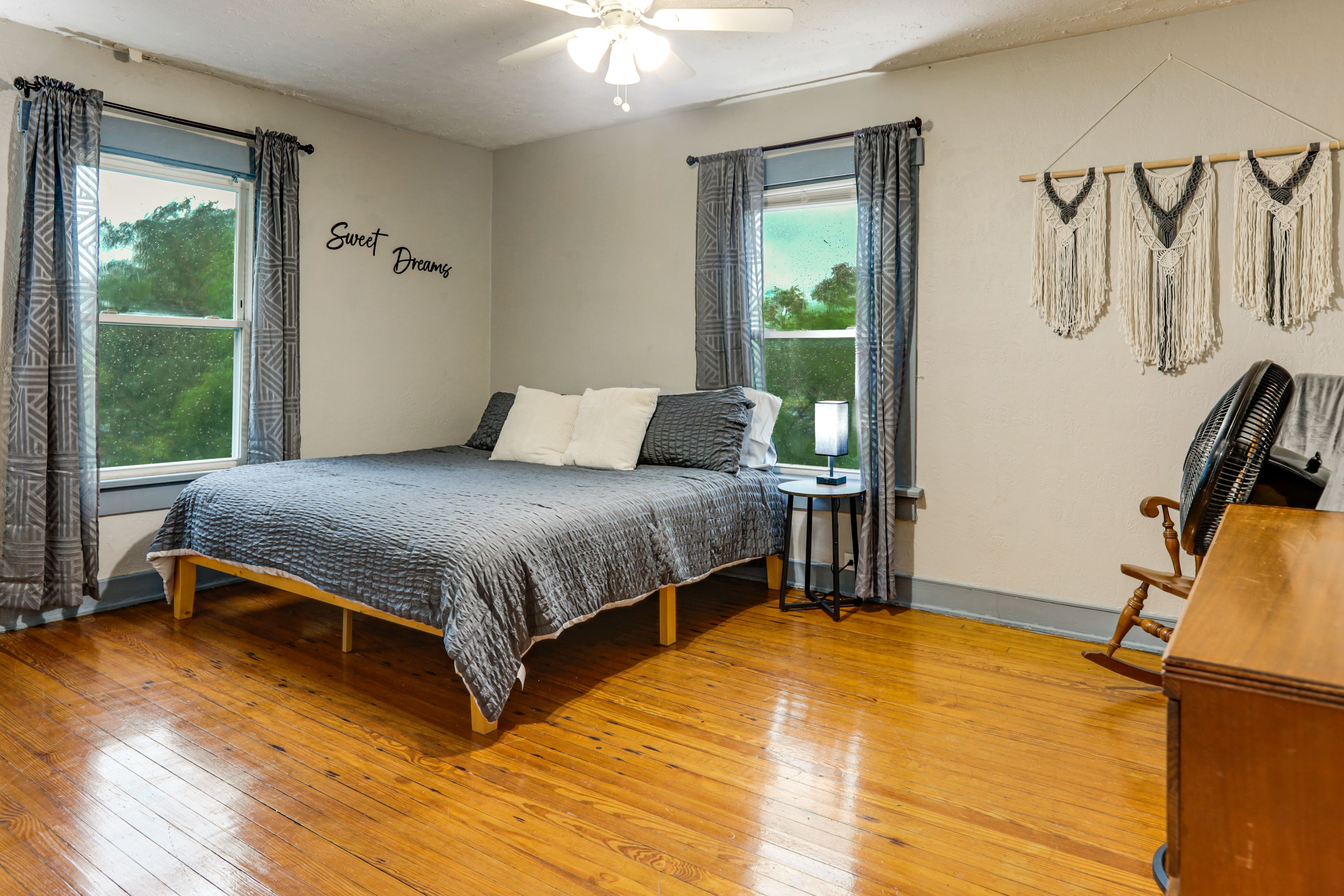 Bedroom 1 | King Bed | Smart TV | 2nd Floor