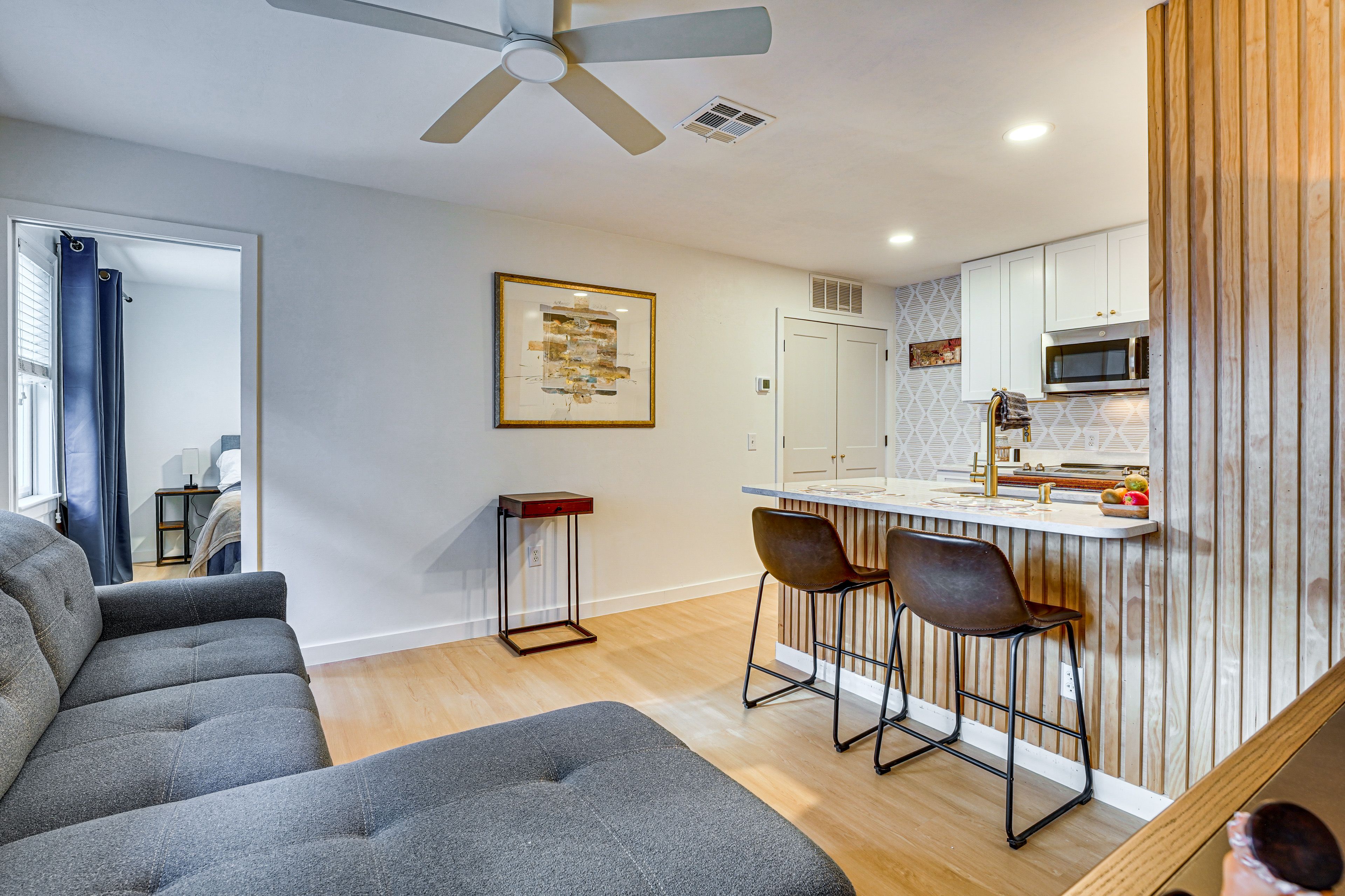 Gainesville Vacation Rental | 1BR | 1BA | 550 Sq Ft