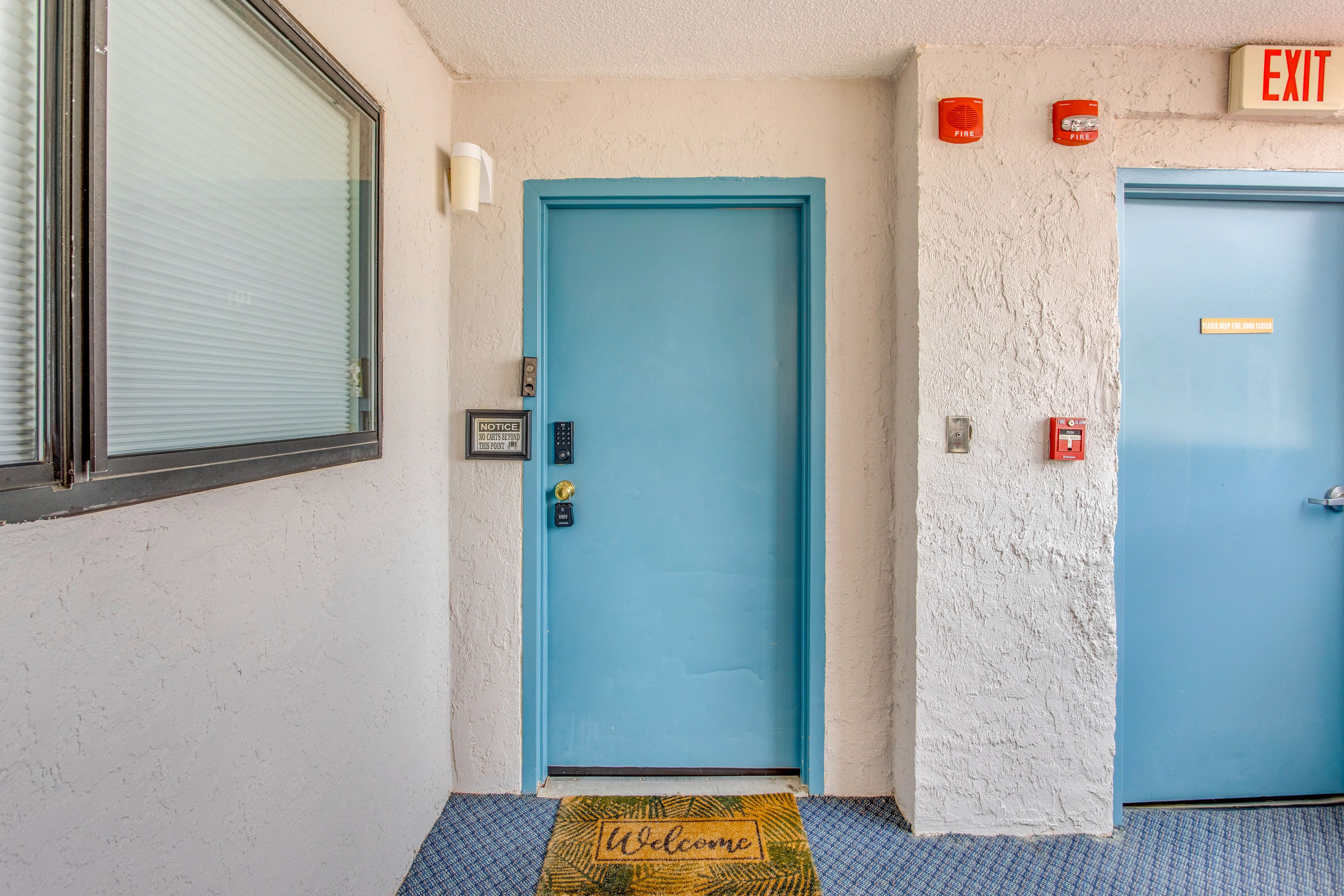 Property Exterior | Single-Level Condo