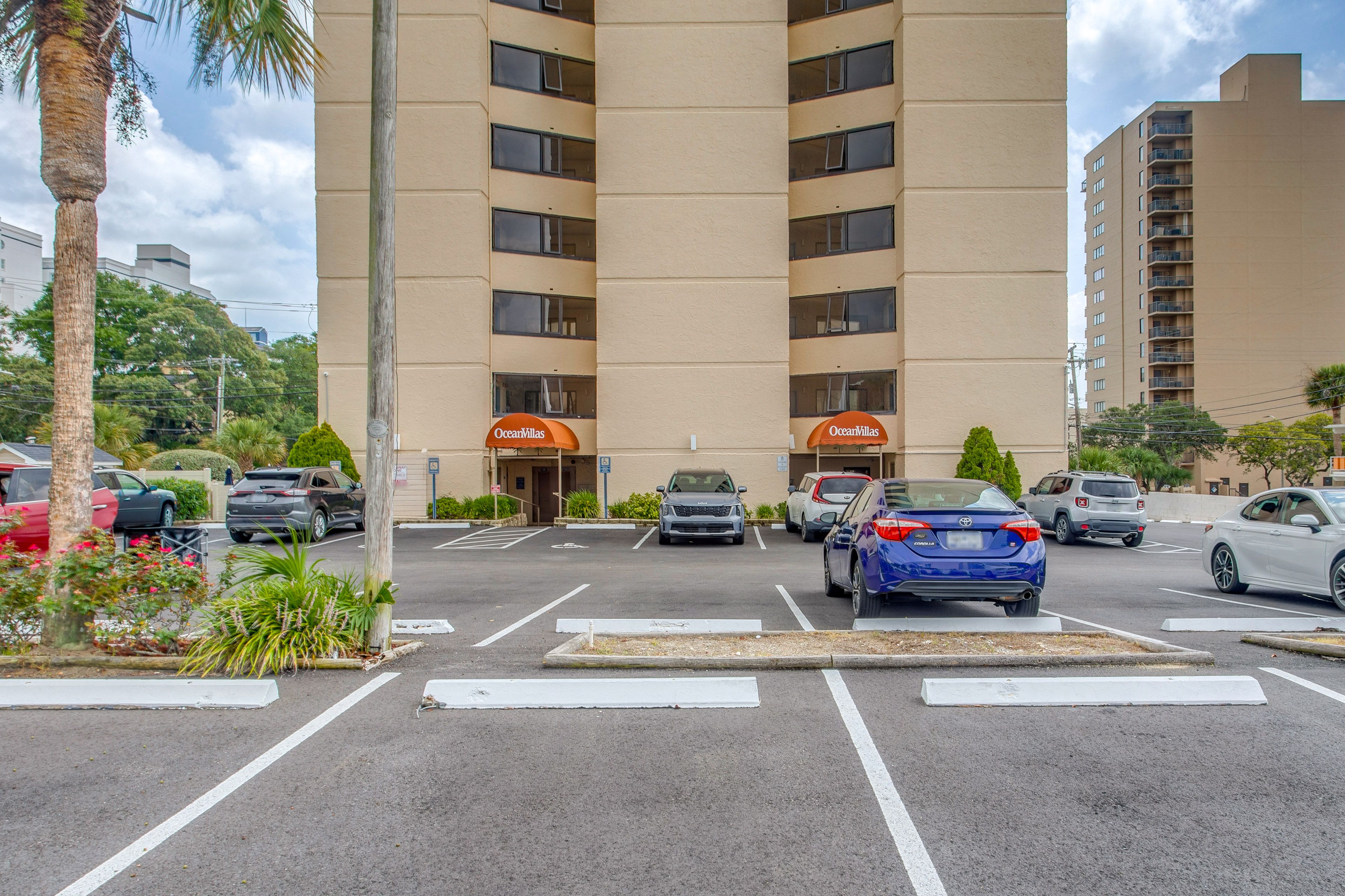 Open Community Parking Lot | 1 Vehicle w/ Pass Provided