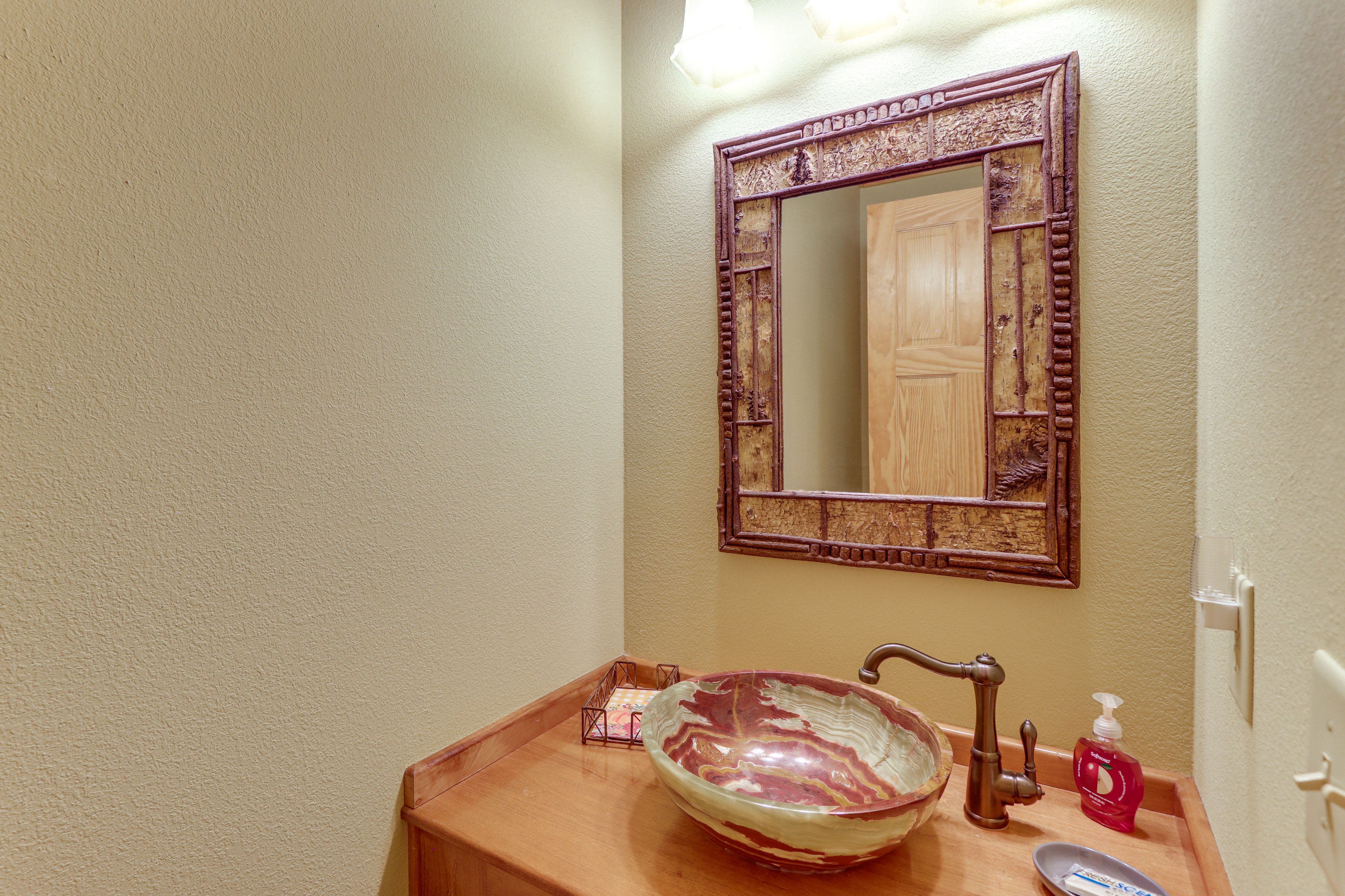 Half Bathroom | Main Level