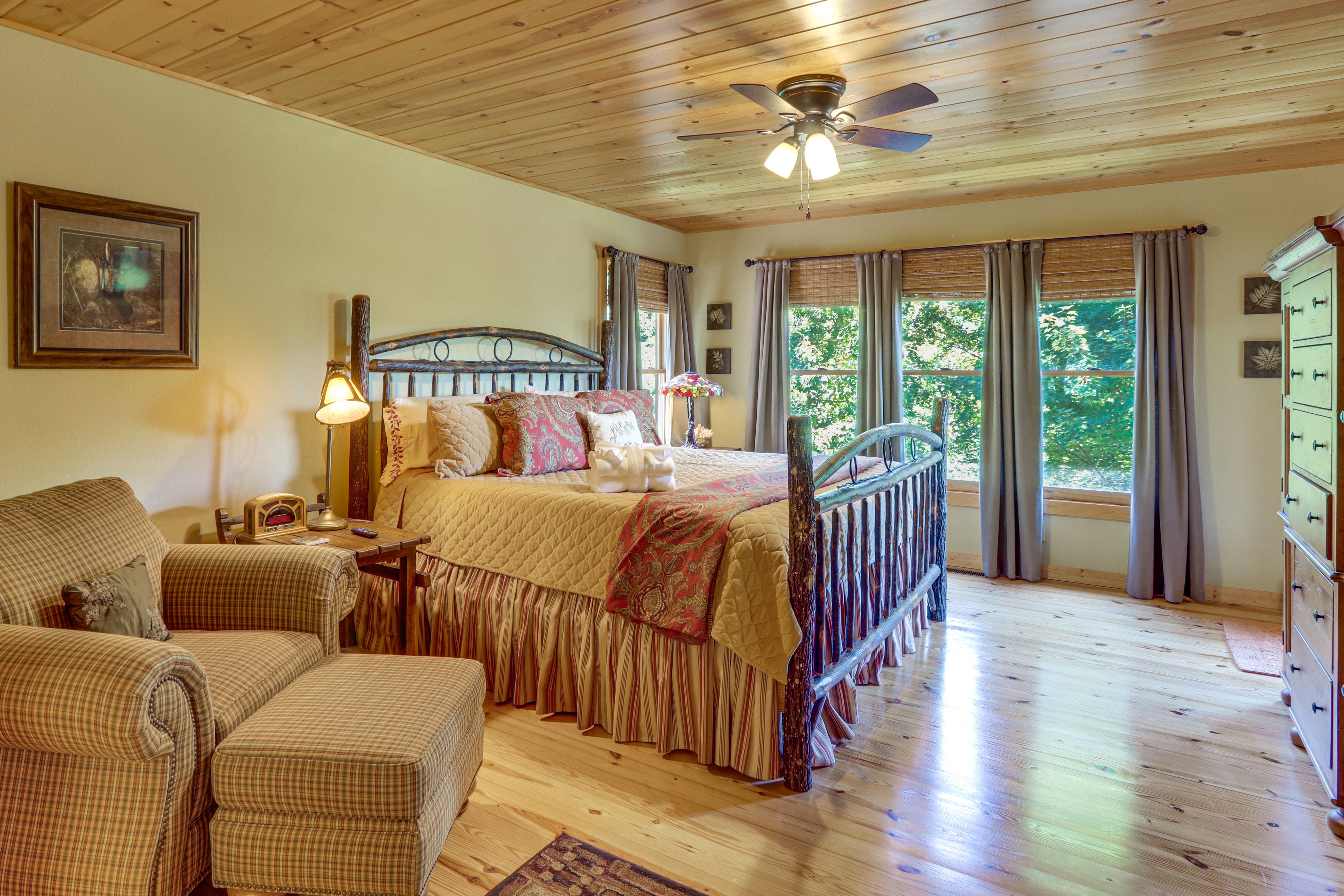 Bedroom 1 | Main Level | California King Bed