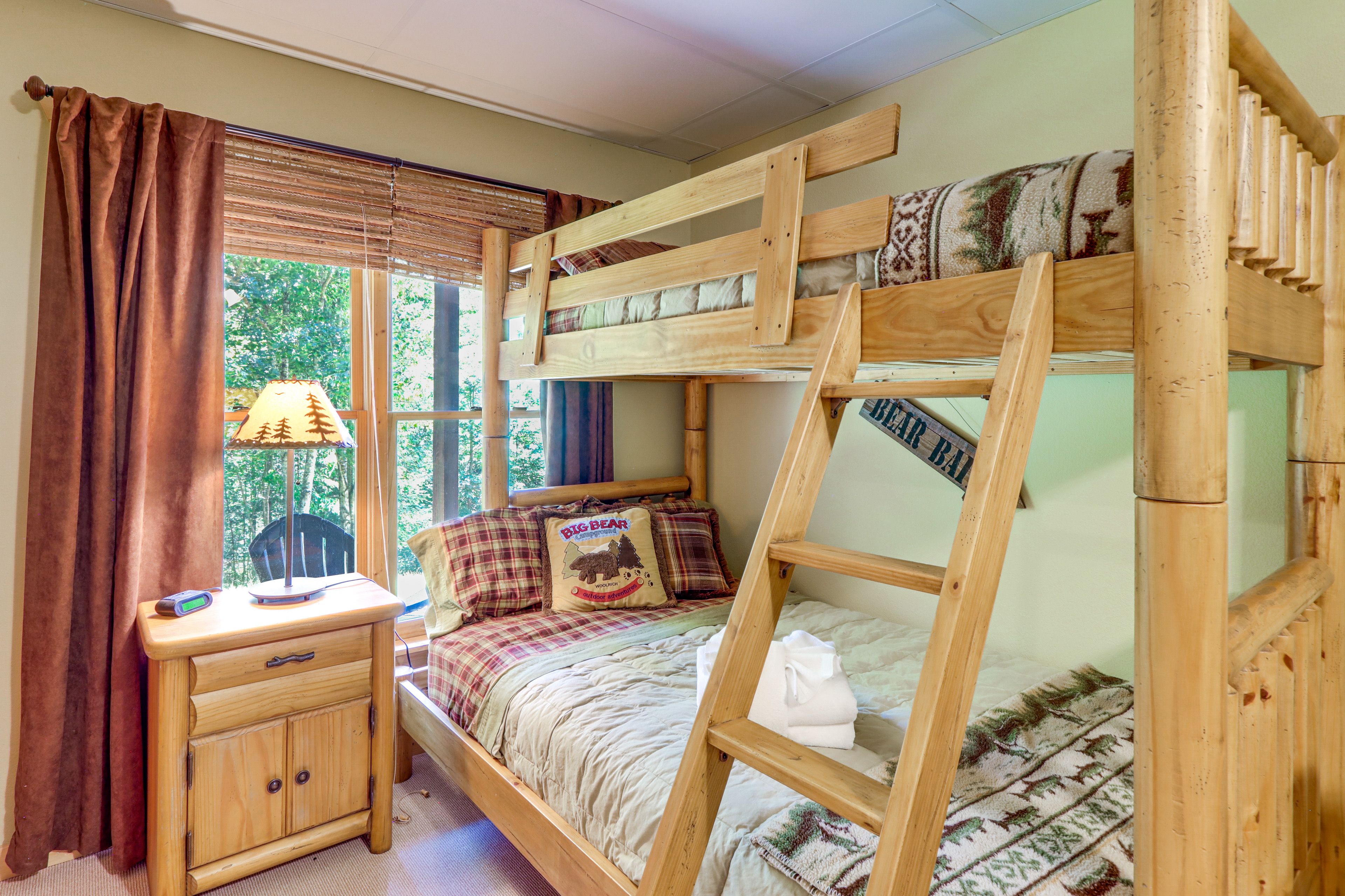 Bedroom 2 | Lower Level | 2 Twin/Full Bunk Beds