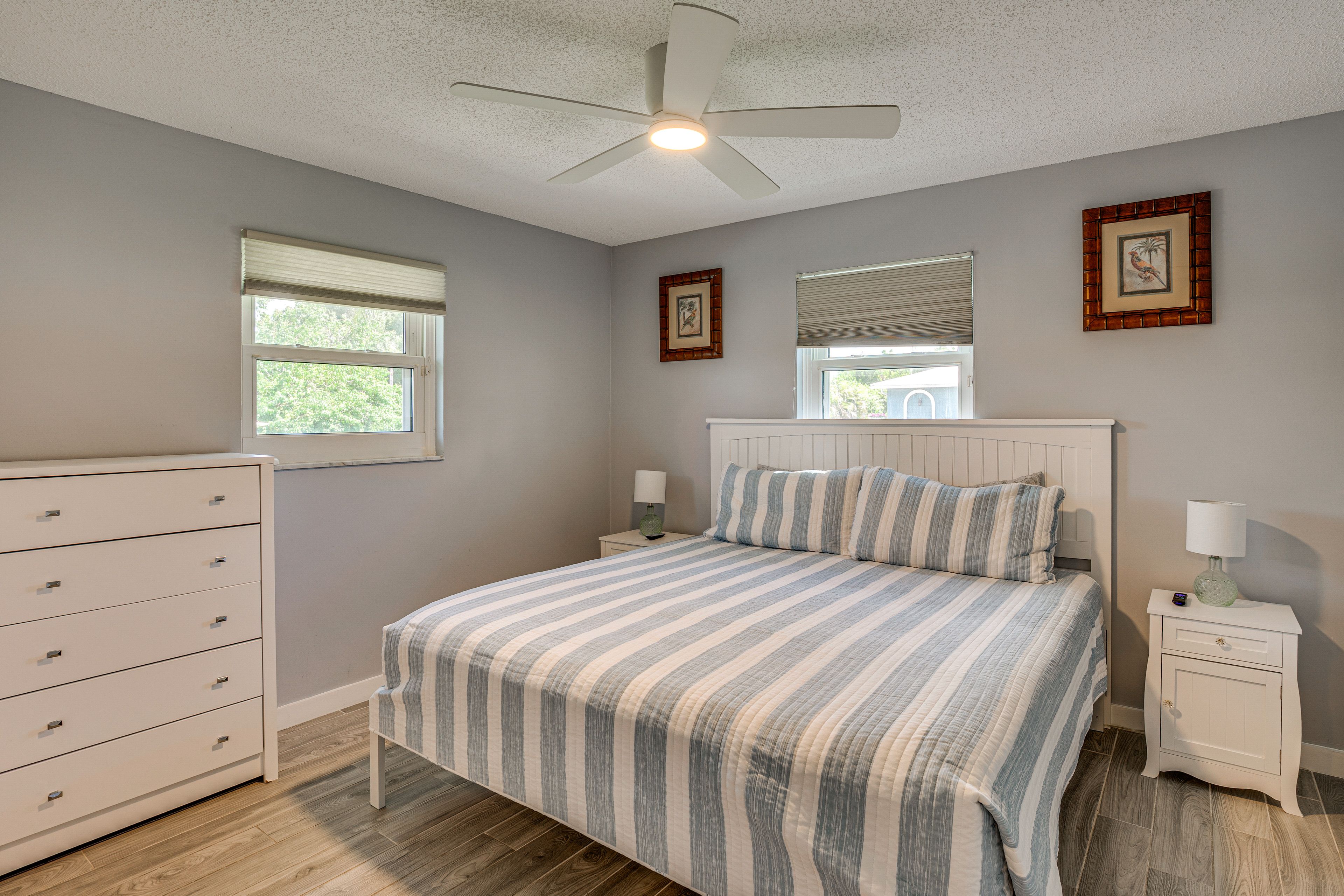 Bedroom 1 | King Bed