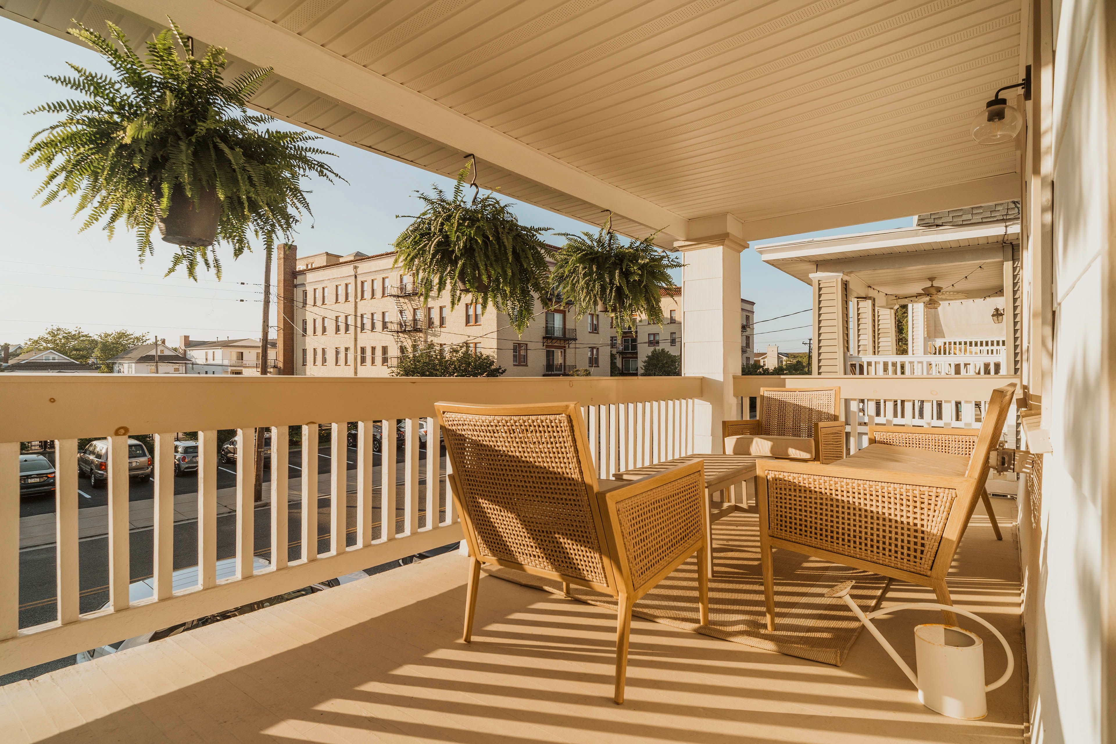 Lower-Floor Unit | Balcony