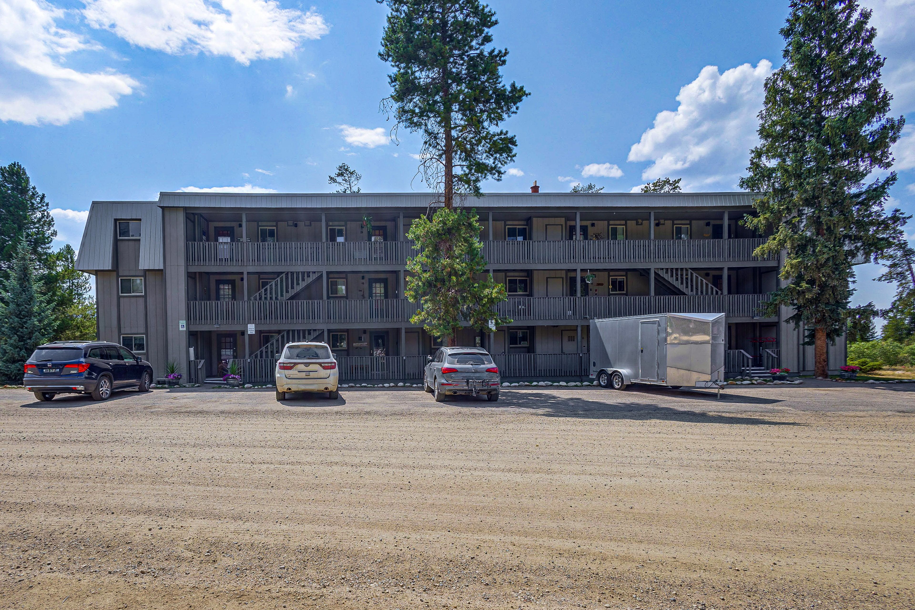 Property Exterior | Community Lot