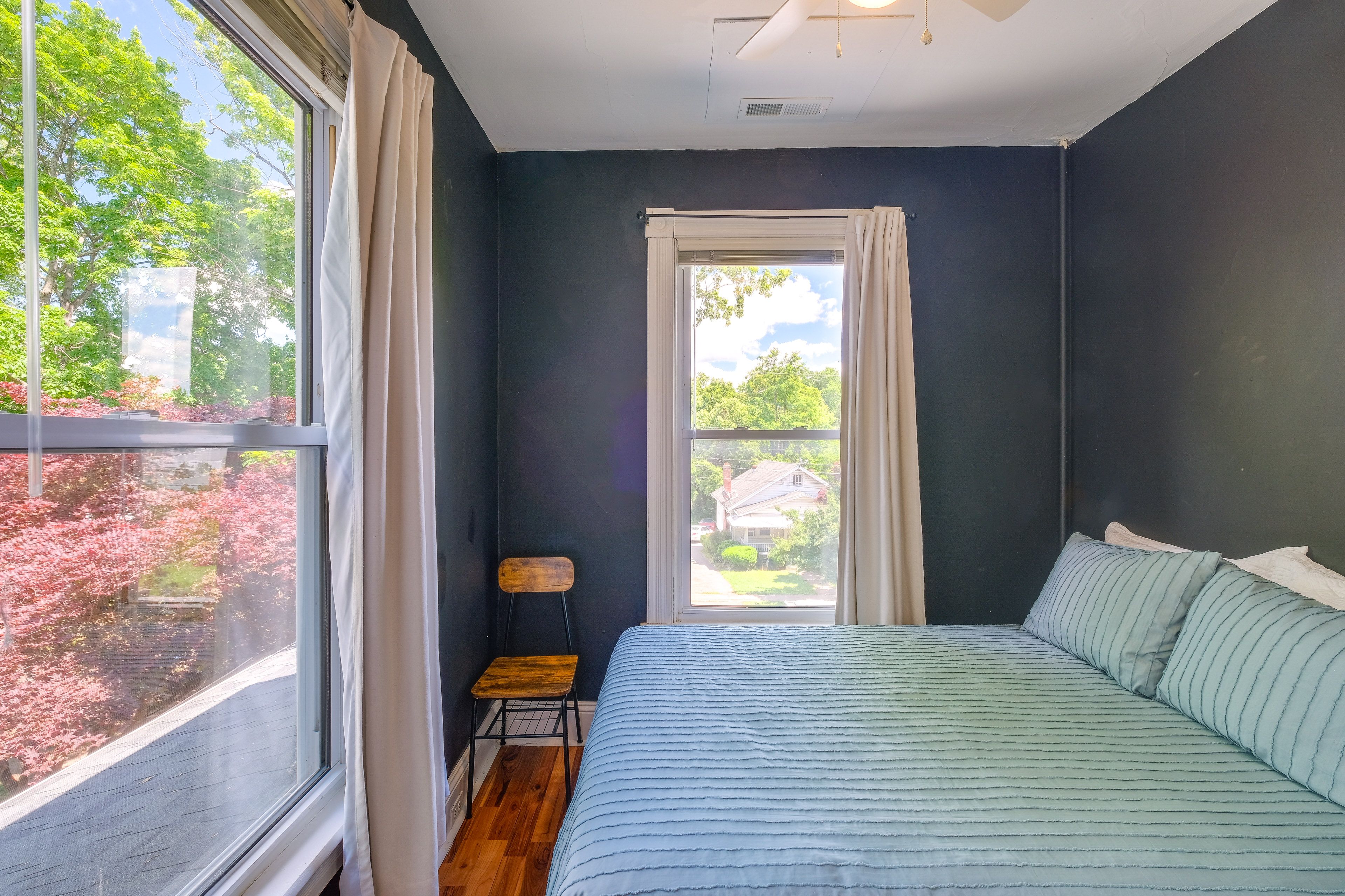 Mansfield Manor | Bedroom 4 | Full Bed | 2nd Floor