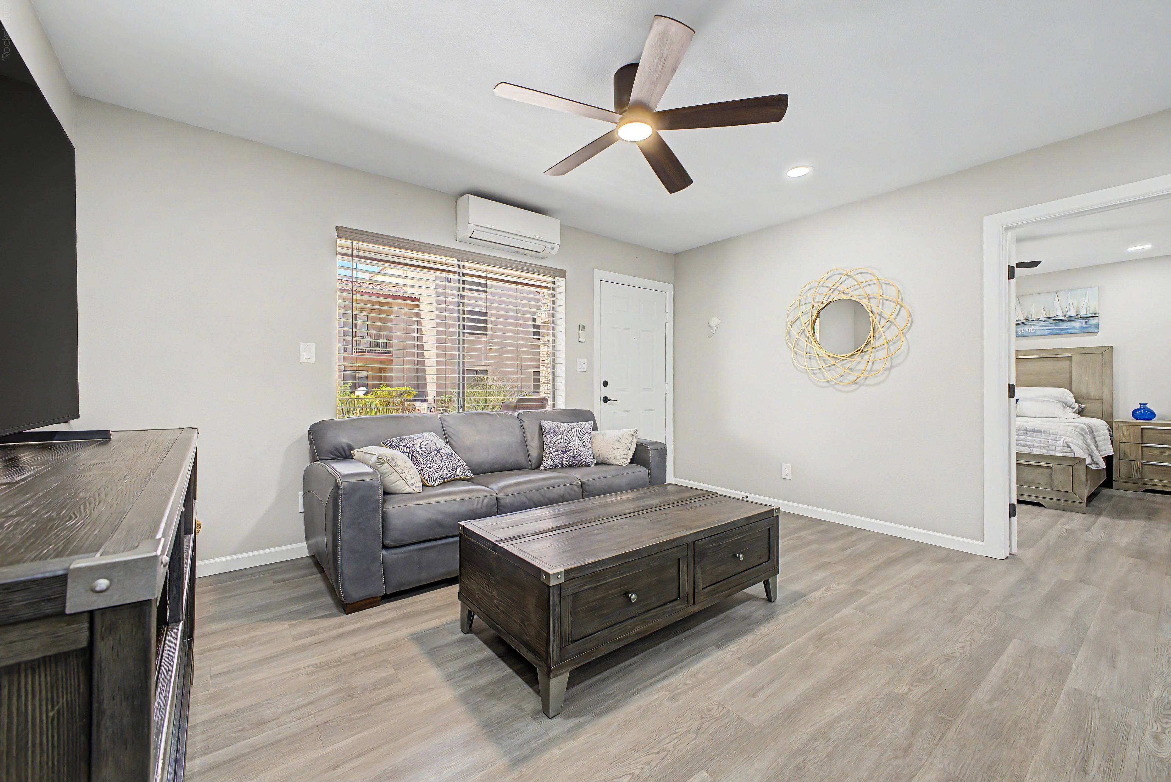 Living Room | Queen Sleeper Sofa