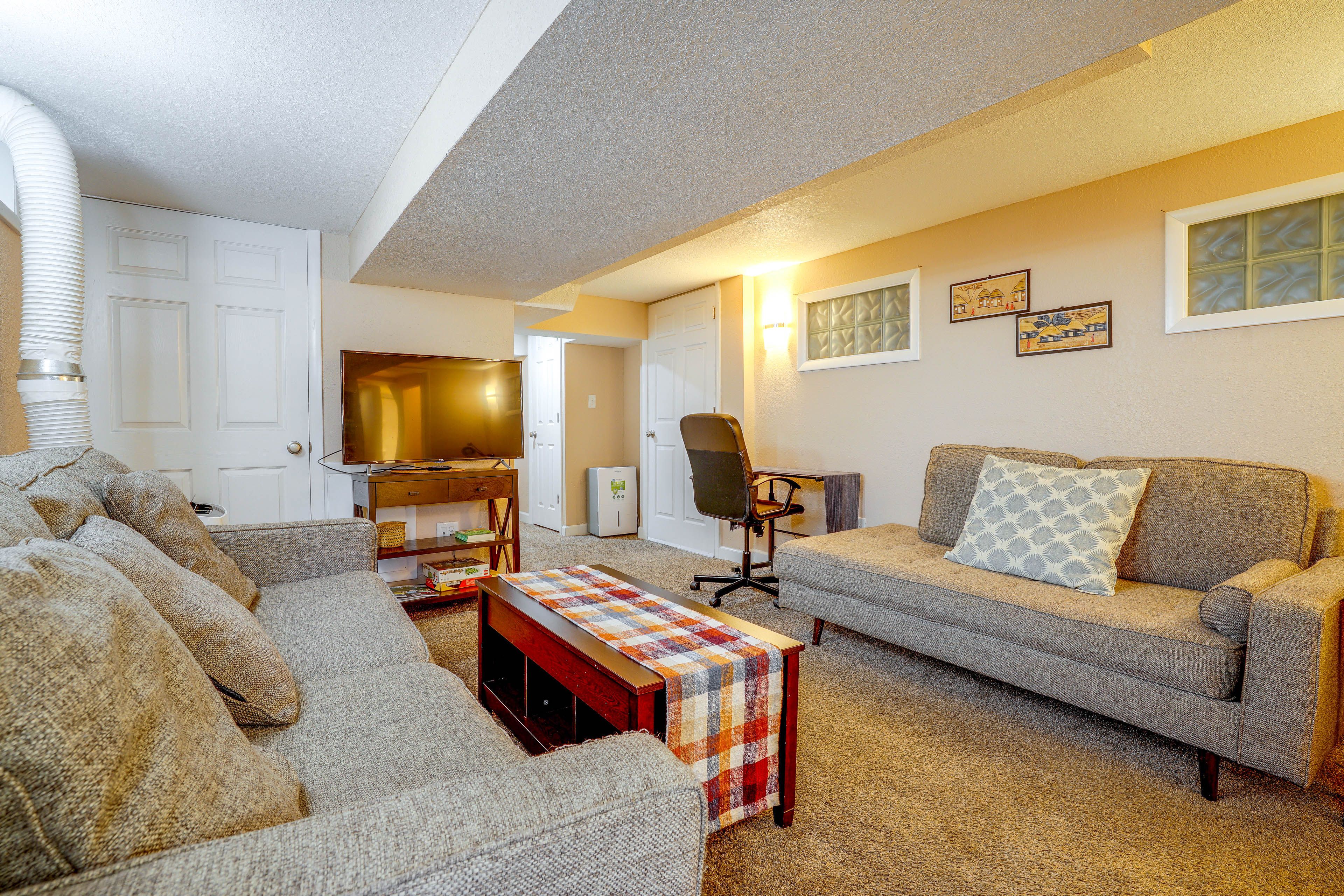 Saint Paul Vacation Rental | 1BR | 1BA | 650 Sq Ft