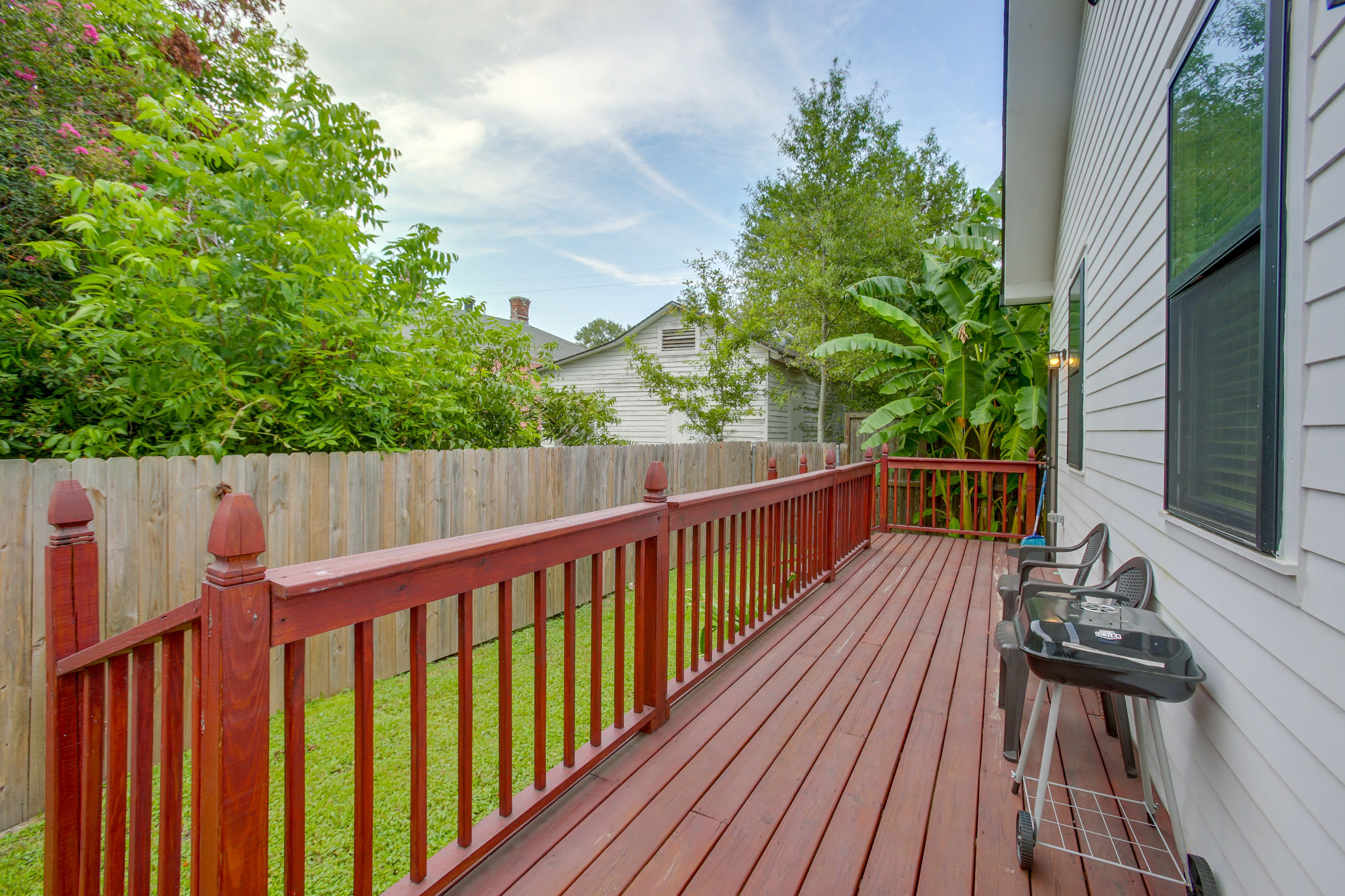 Shared Deck | Fenced Backyard