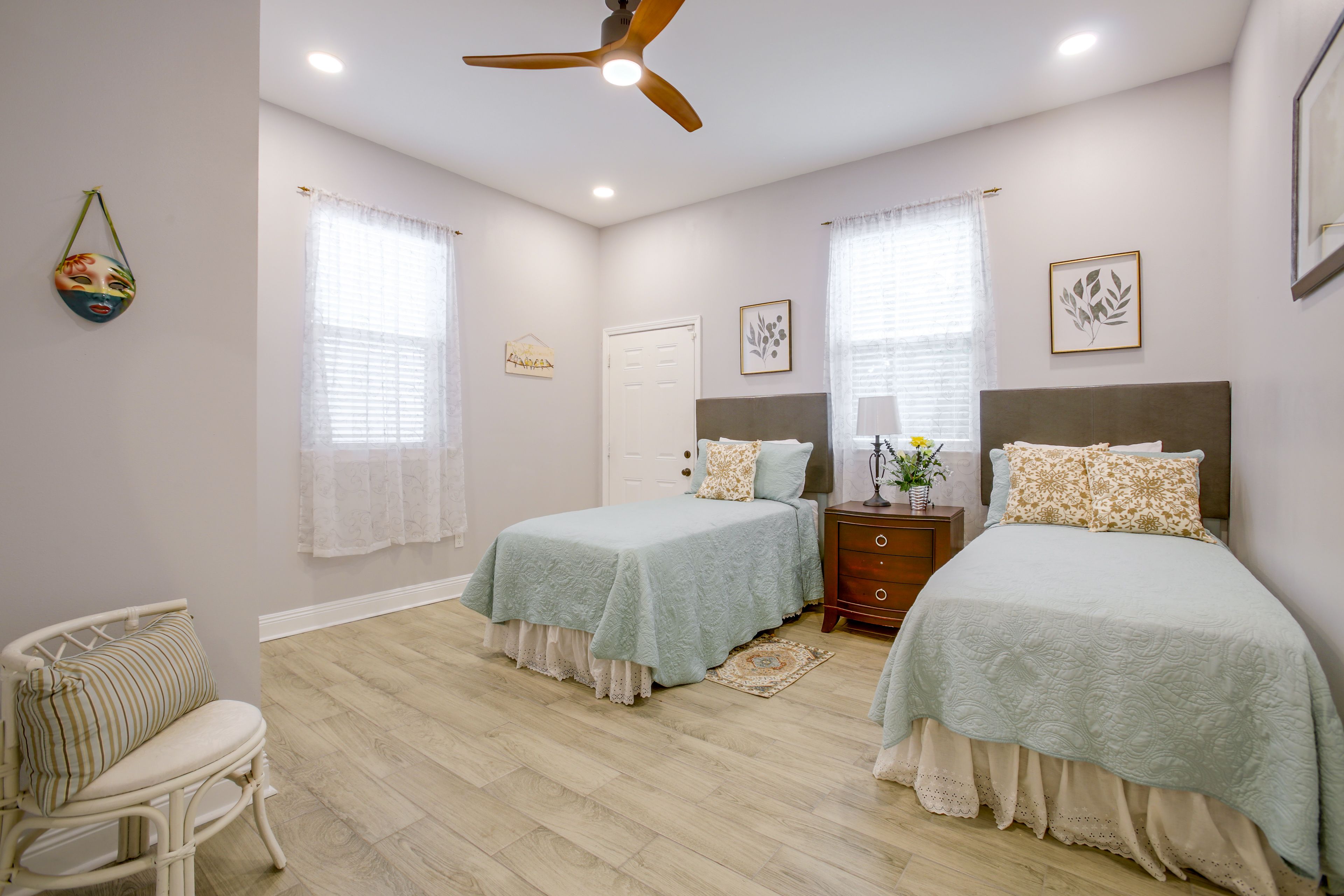Bedroom 2 | 2 Twin Beds