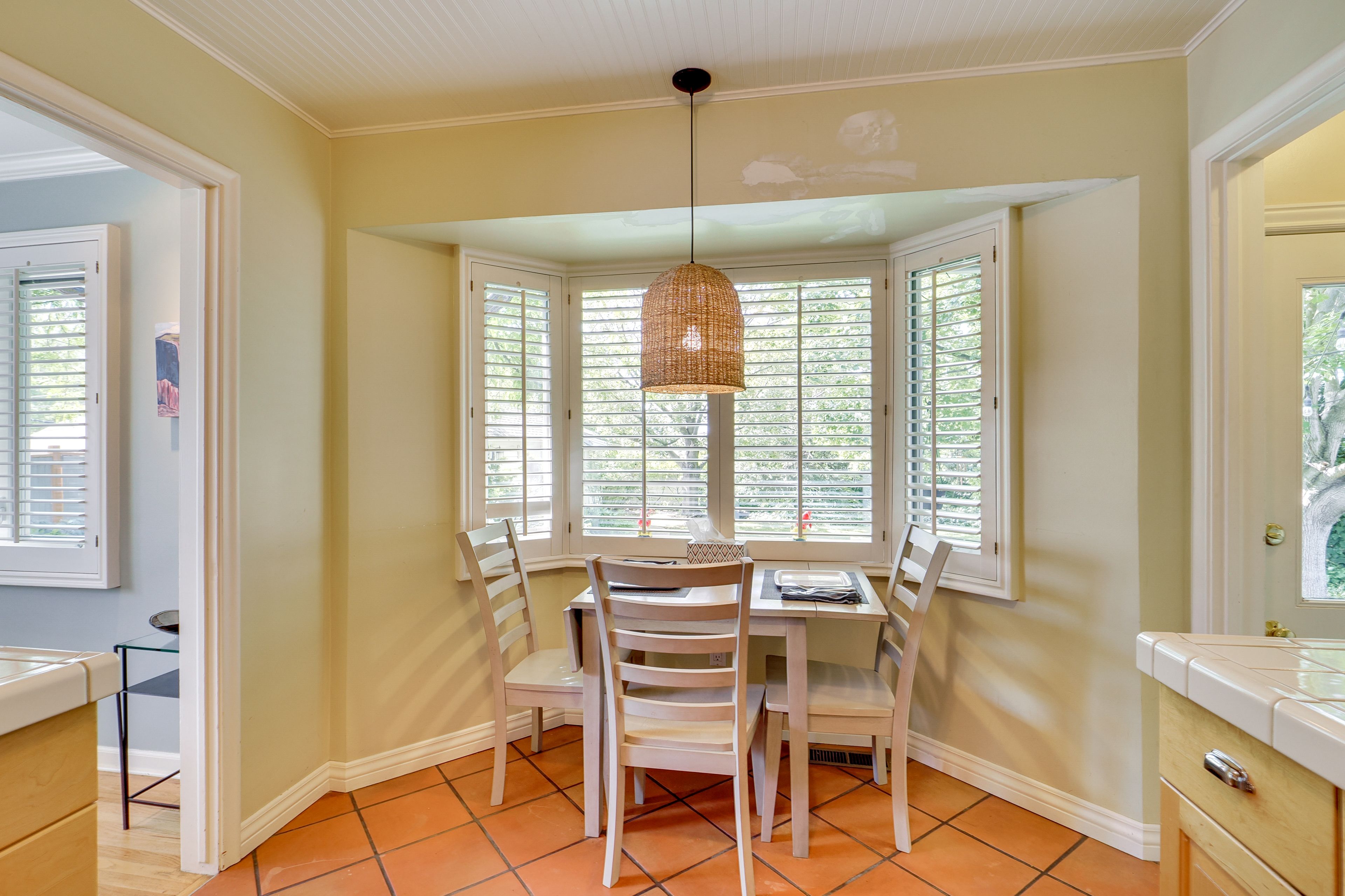 Breakfast Nook | Main Level