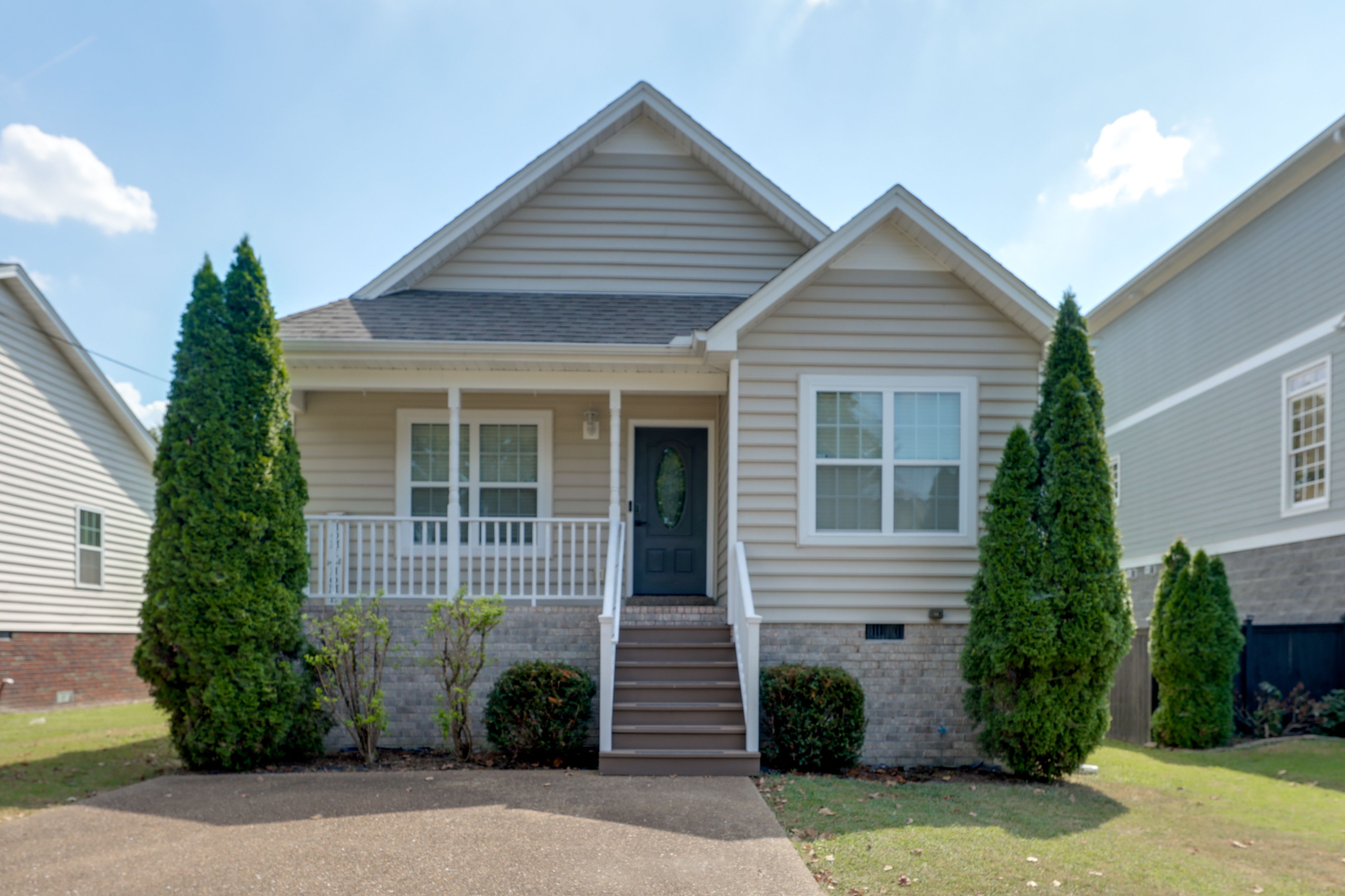 House Exterior | Driveway (2 Vehicles)