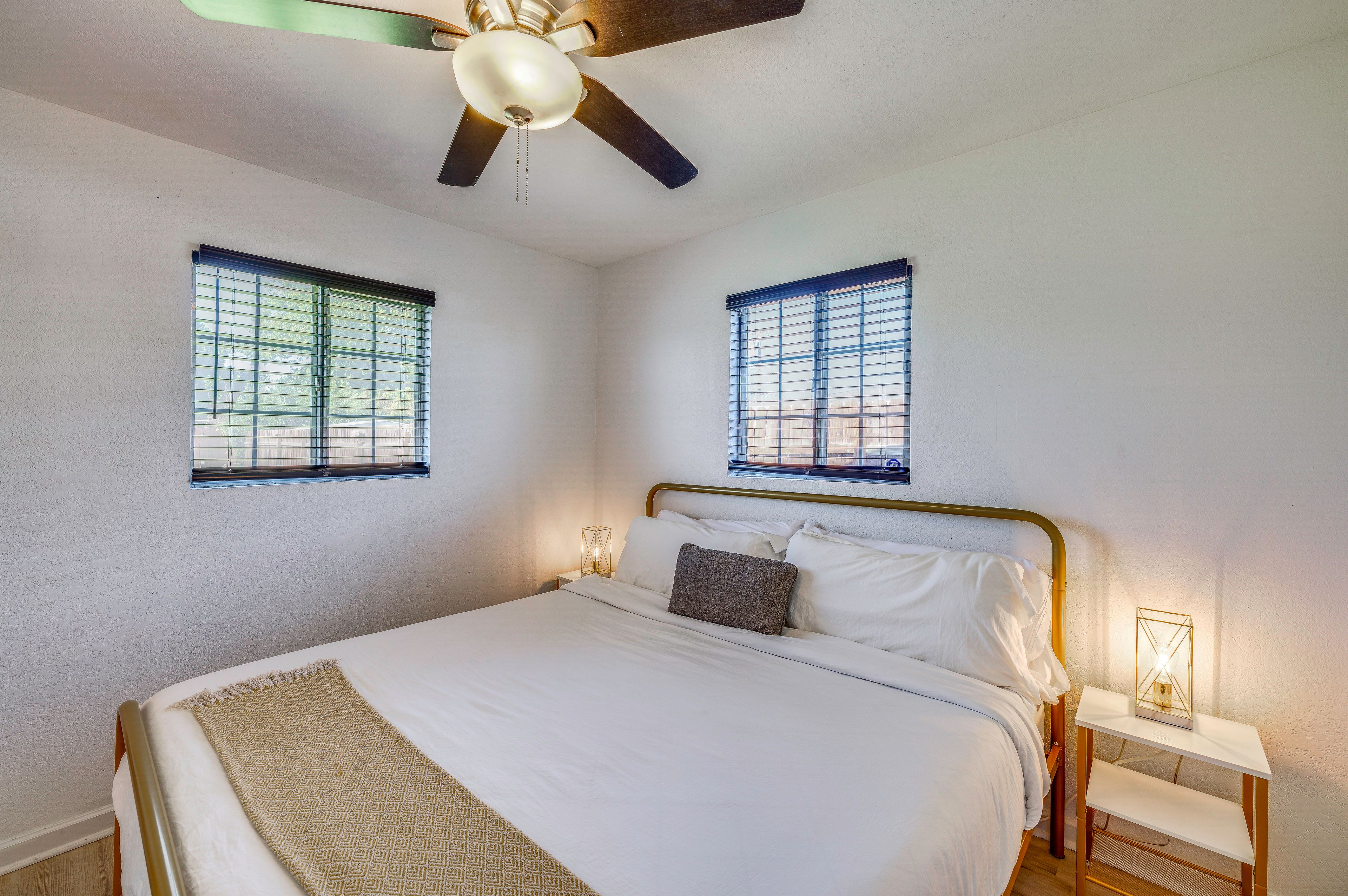 Bedroom 1 | King Bed