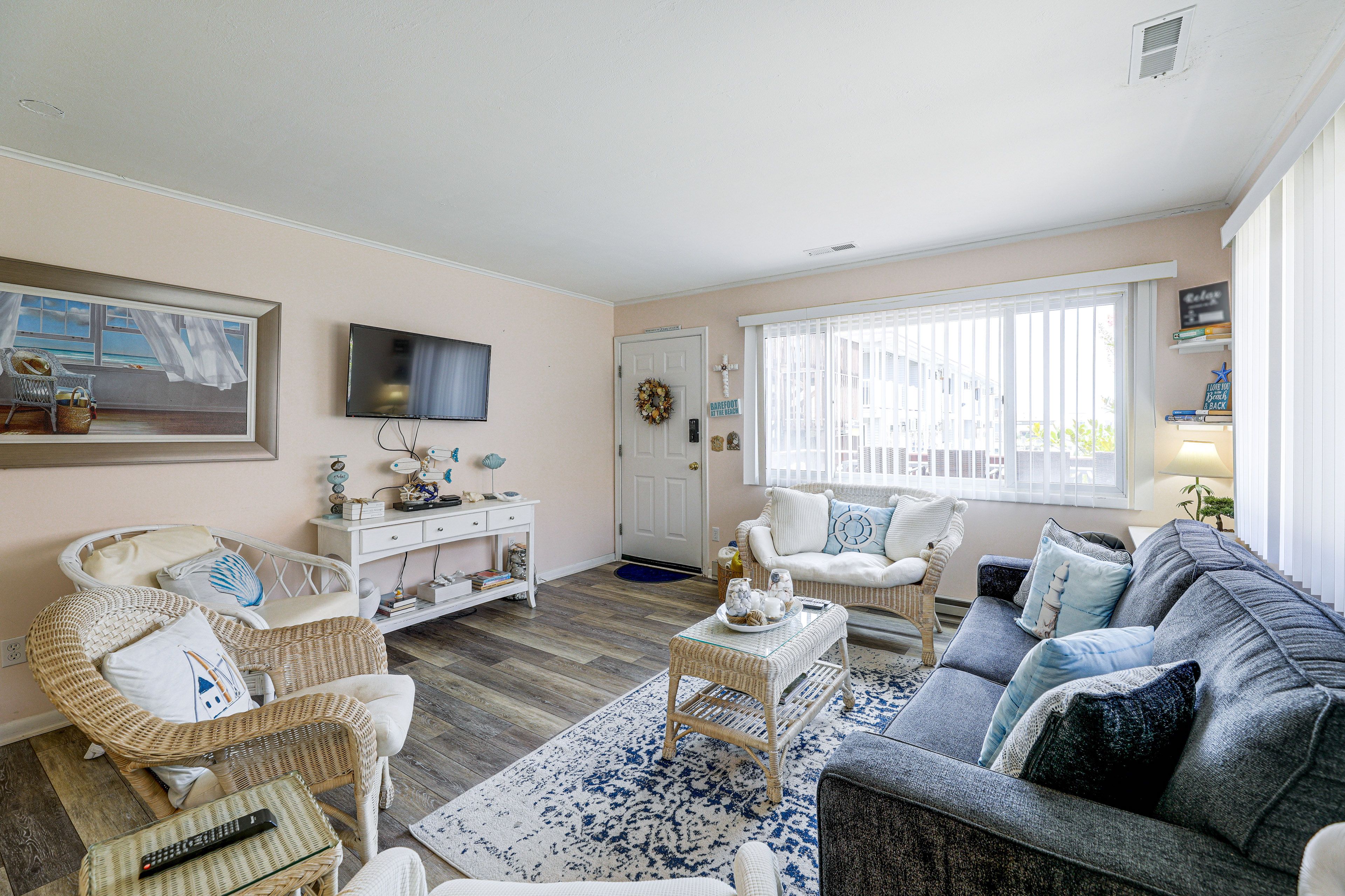 Living Room | Sleeper Sofa