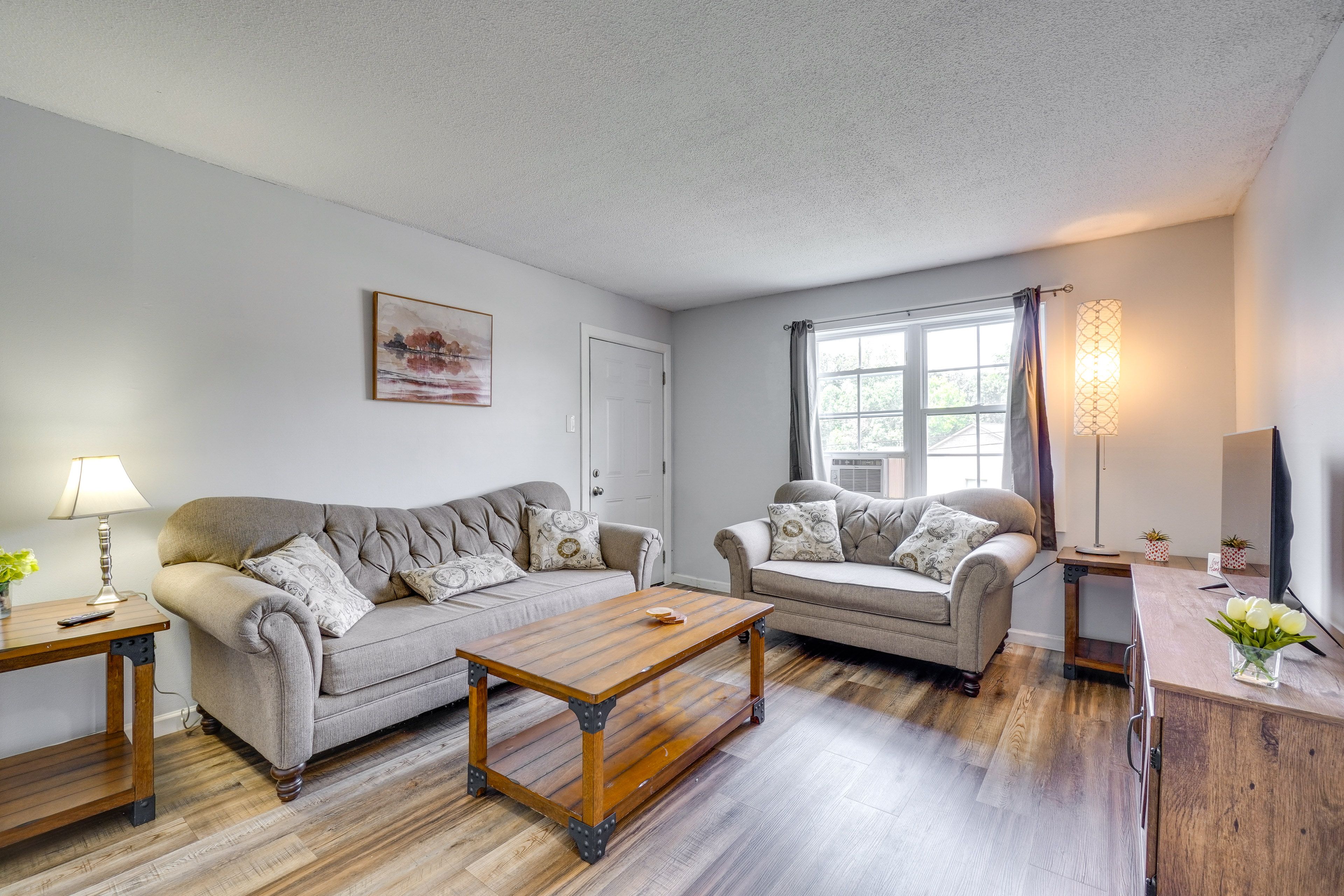 'Little Tulip' Interior | Living Room