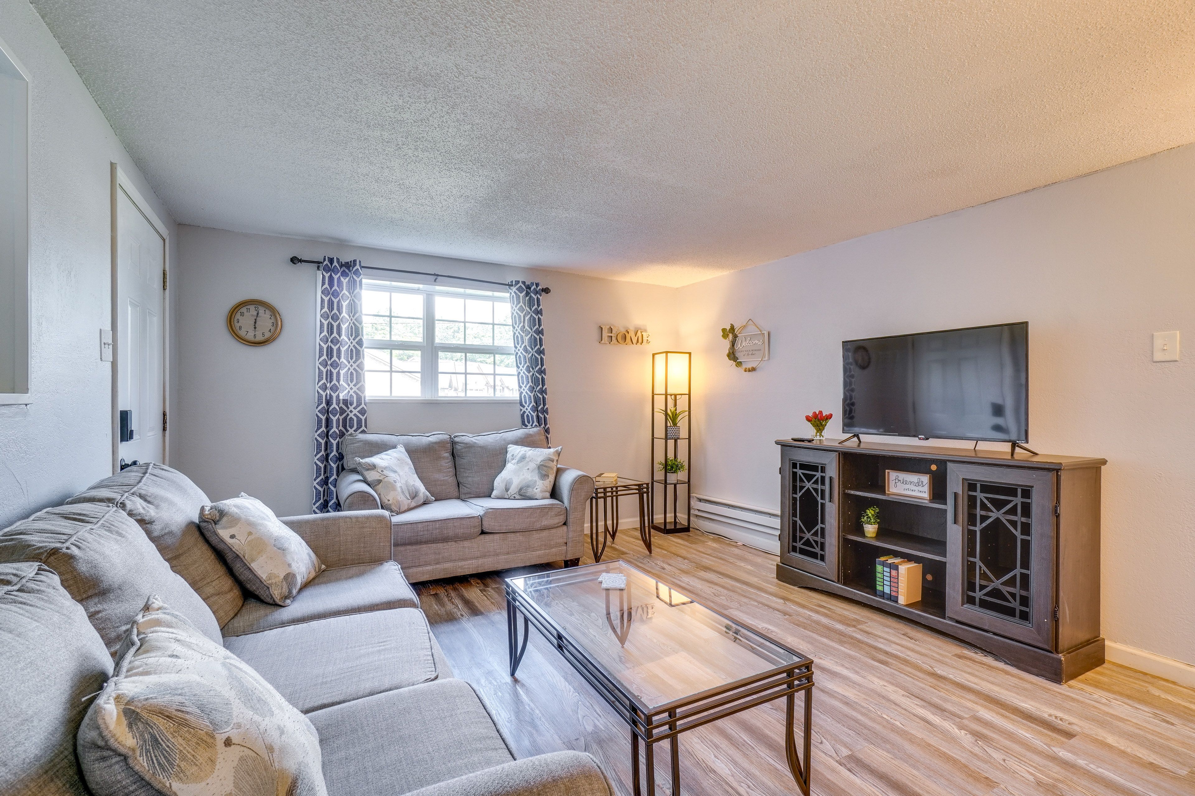 'Tulip and Timber' Interior | Living Room